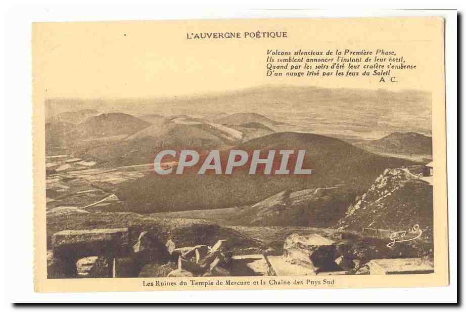Ruinen des Tempels Merkur und die Kette der südlichen Länder — Poetische Auvergne