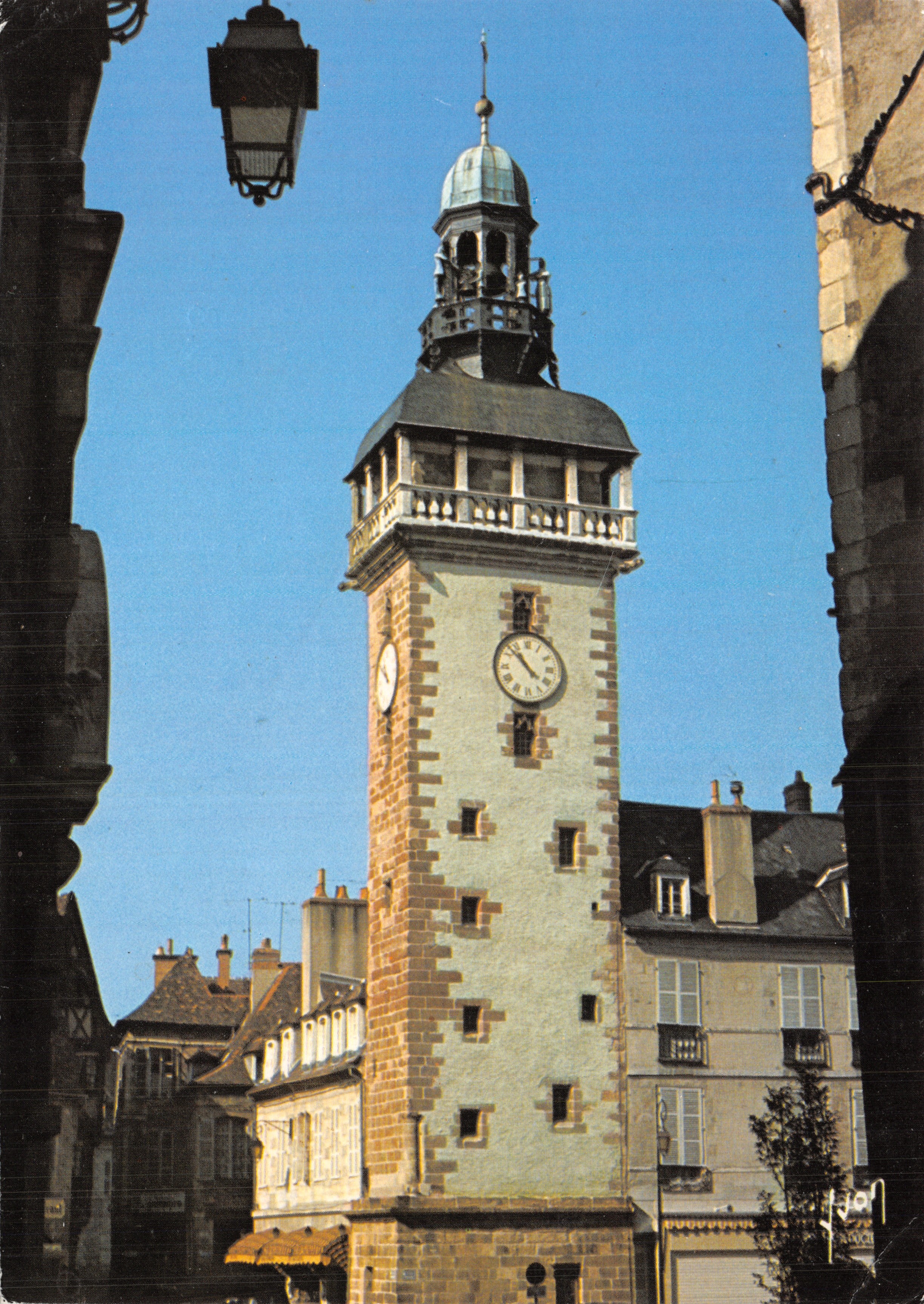 Tour de l'Horloge — Bessay — Éditions Jean-Jaurès d'Arcueil