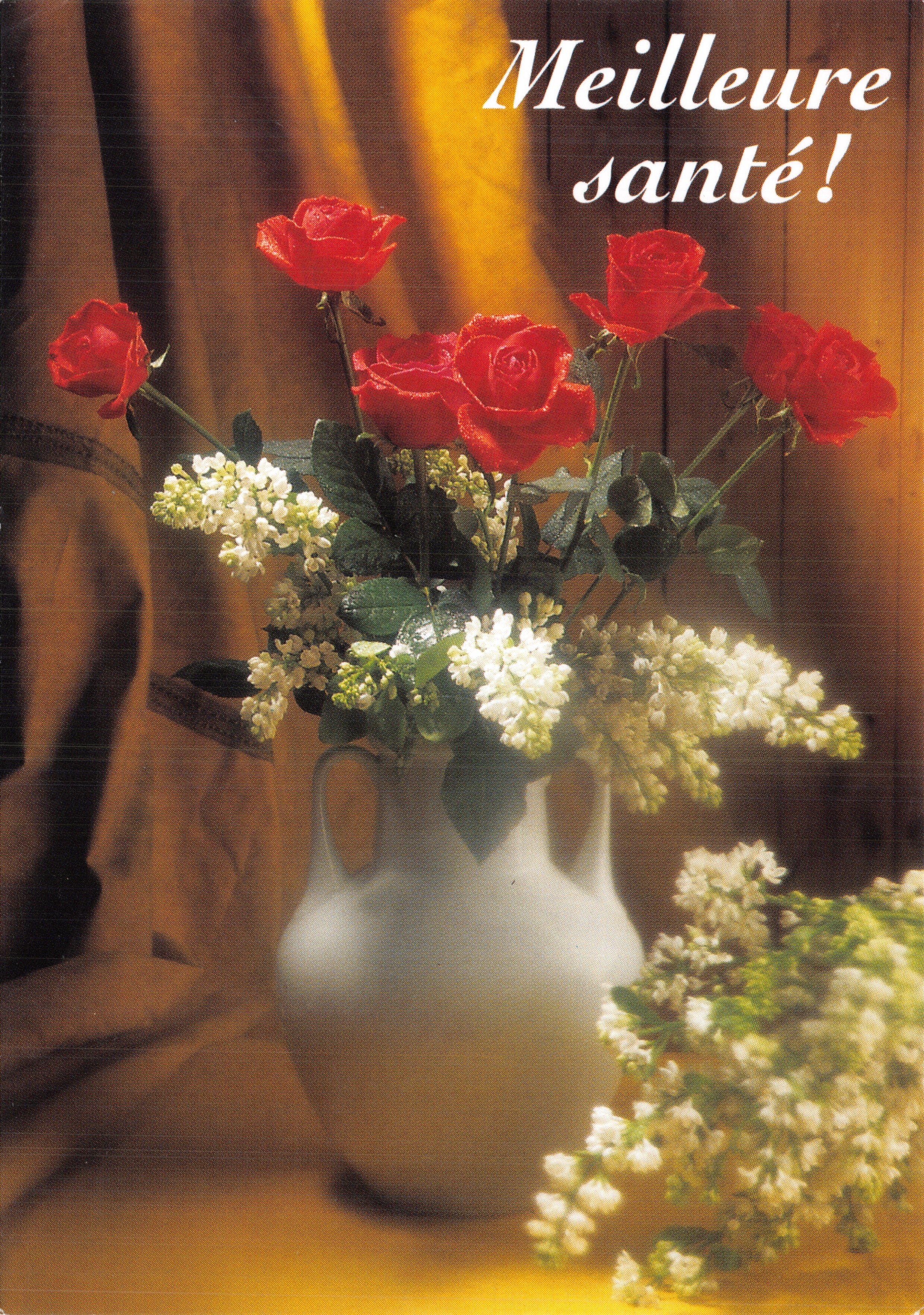 Bouquet de roses rouges et fleurs blanches — vase blanc — éditeur 'Fleurs et Bouquets' — n° de série non visible