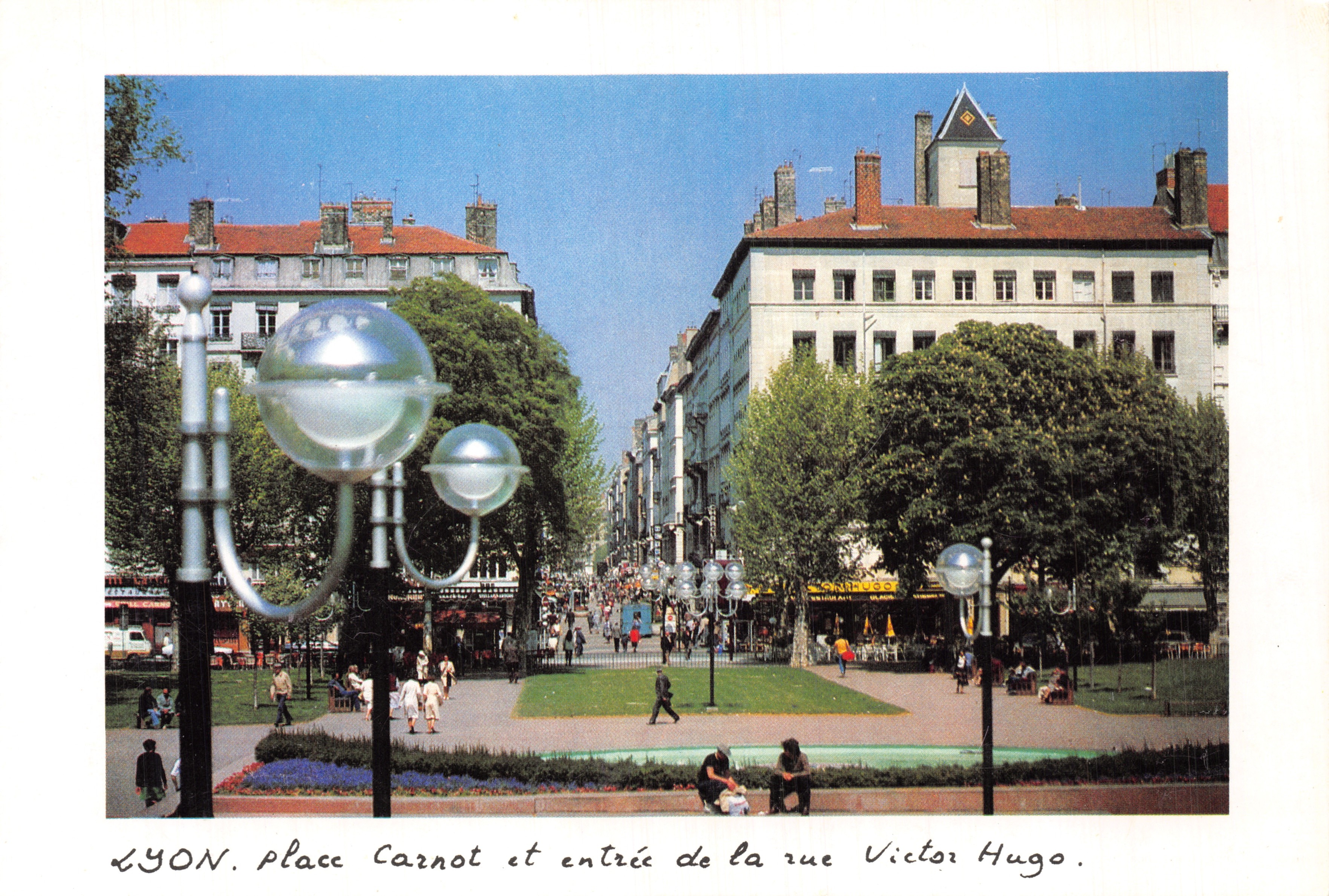 LYON. Place Carnot en ingang van de rue Victor Hugo — uitgever Thiery ASTRUC, Ref. Carnot 1
