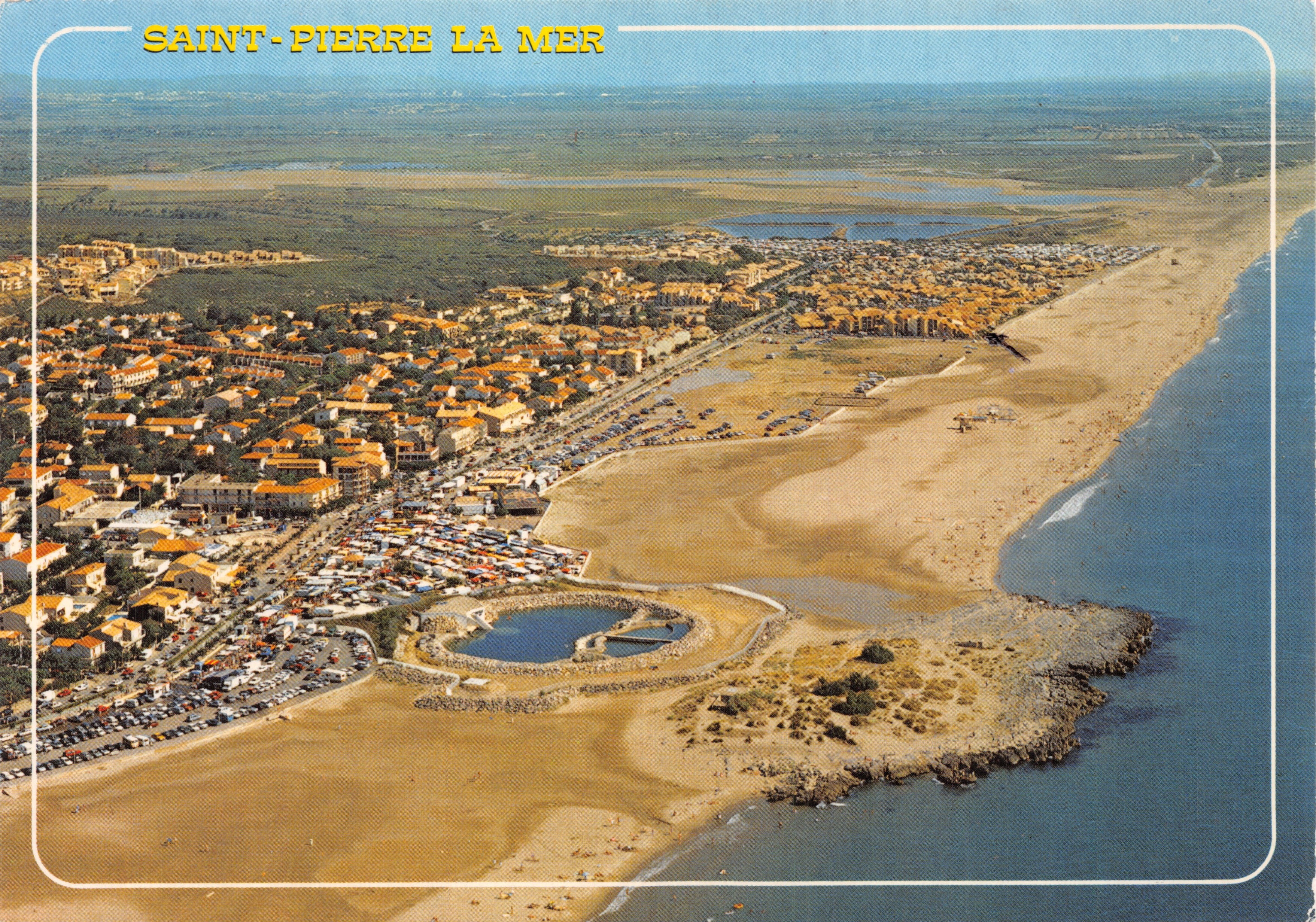 Saint-Pierre-la-Mer — vue aérienne de la plage, du camping et de l'étang de Pissevache — Éditions d'Art LARREY