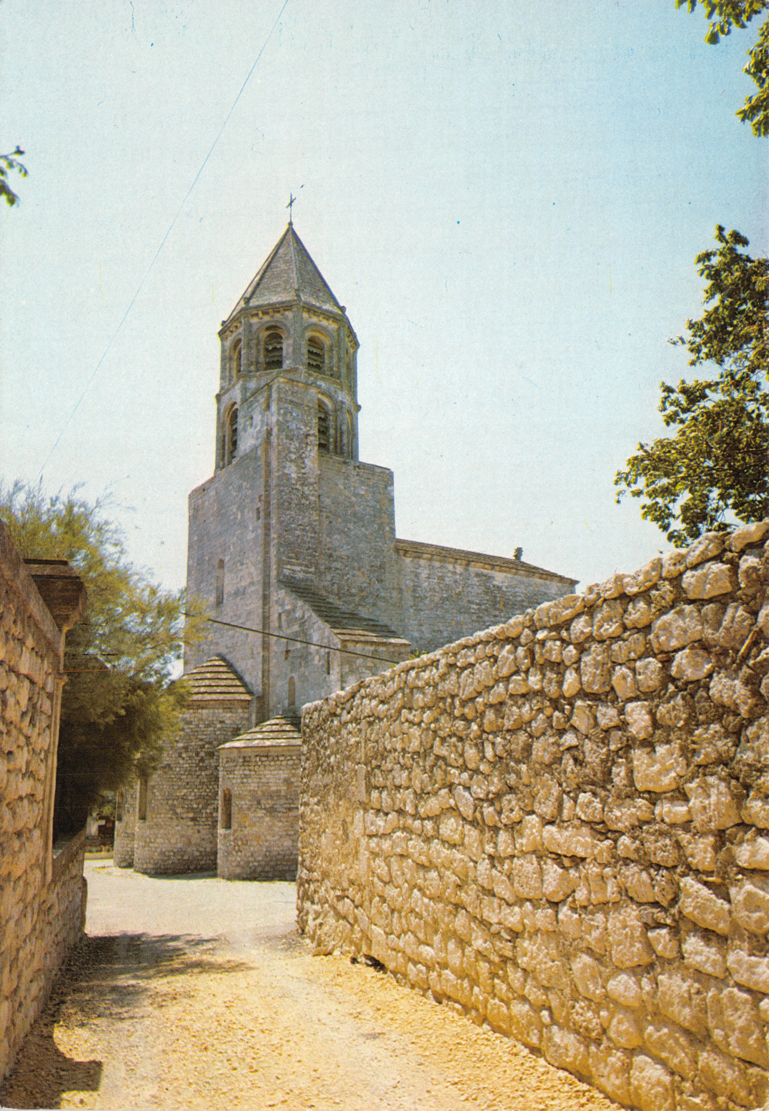 La Garde-Adhemar — Kirche des 11. Jahrhunderts — Éditions de Provence G.A.L.