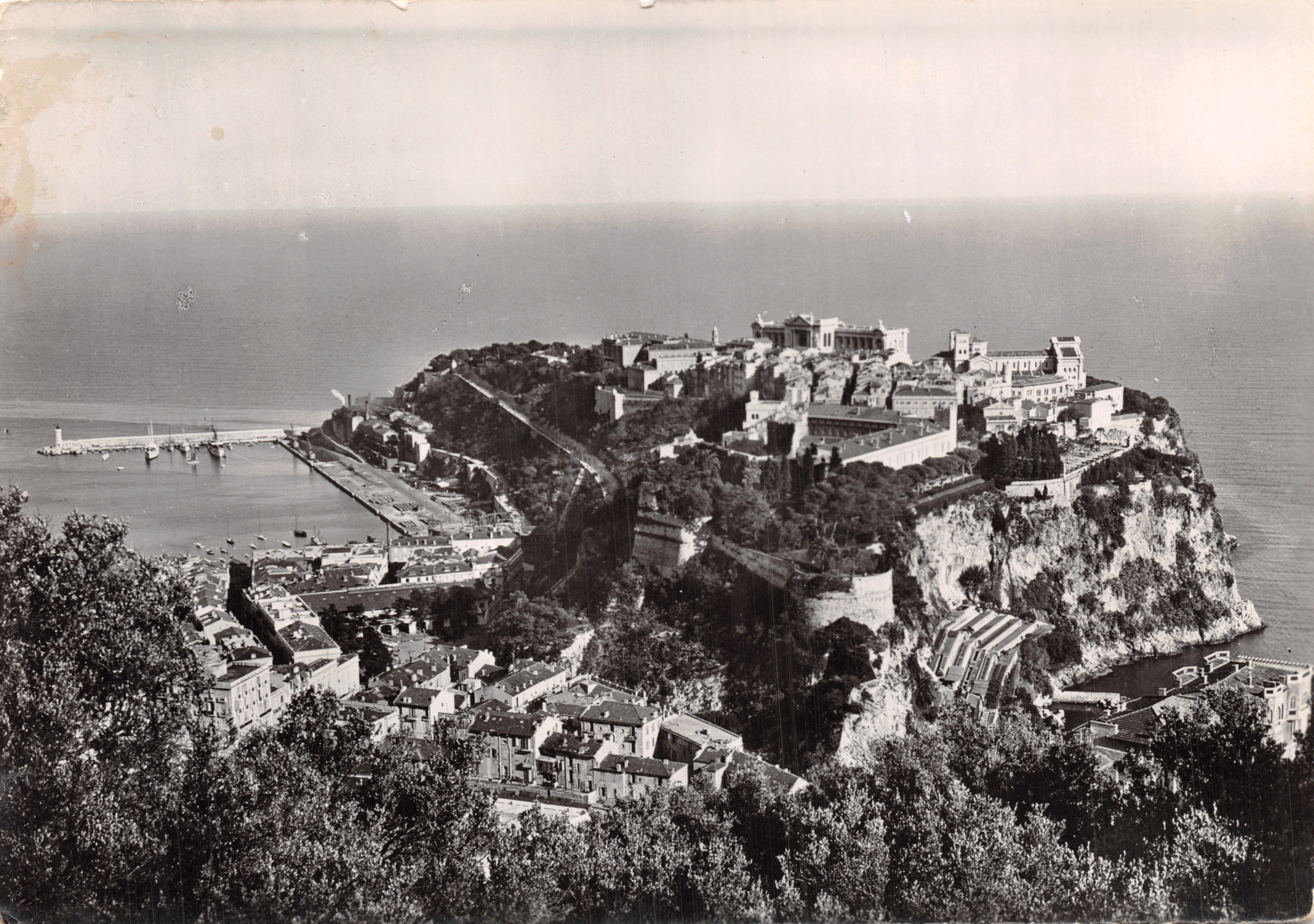 Vue générale sur le Rocher — Principauté de Monaco — Édition Palais de Monaco n°7135