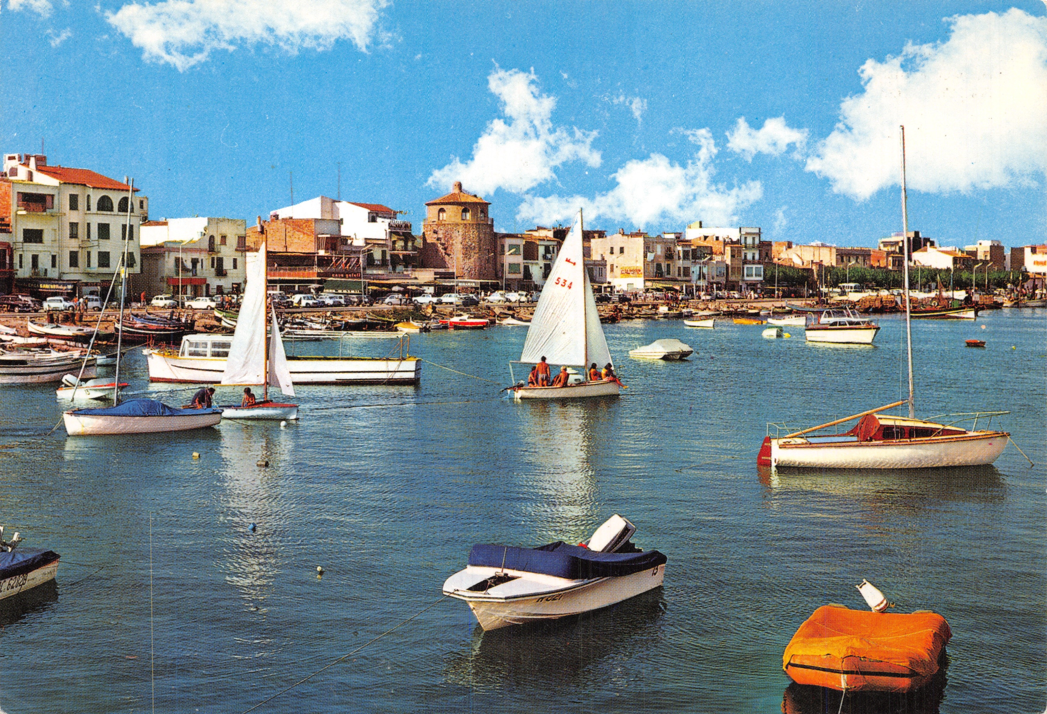 Cambrils — Partial view of the port — publisher COBAS & Cía