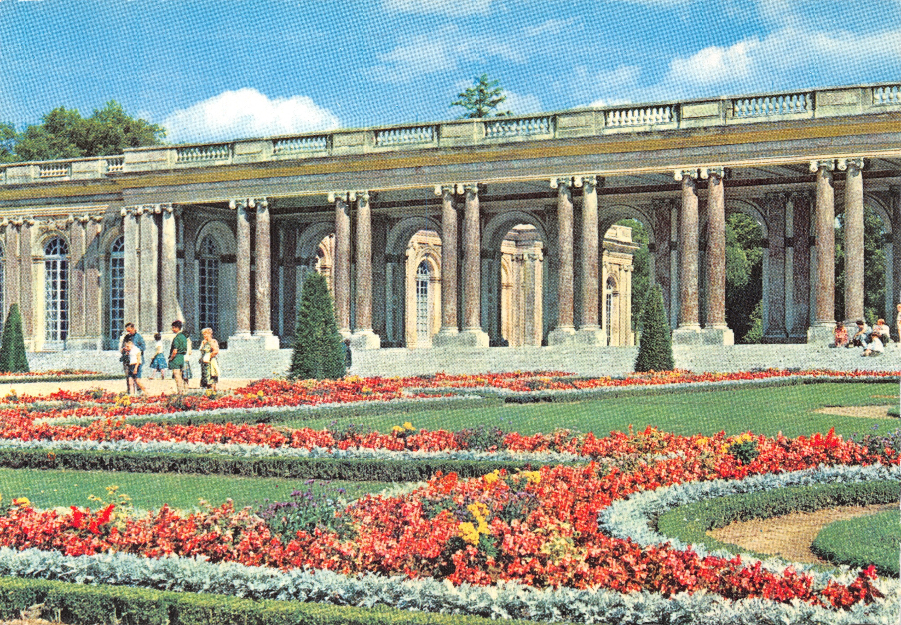Versailles — Il portico del Grand Trianon — editore EDUG, n. 1105