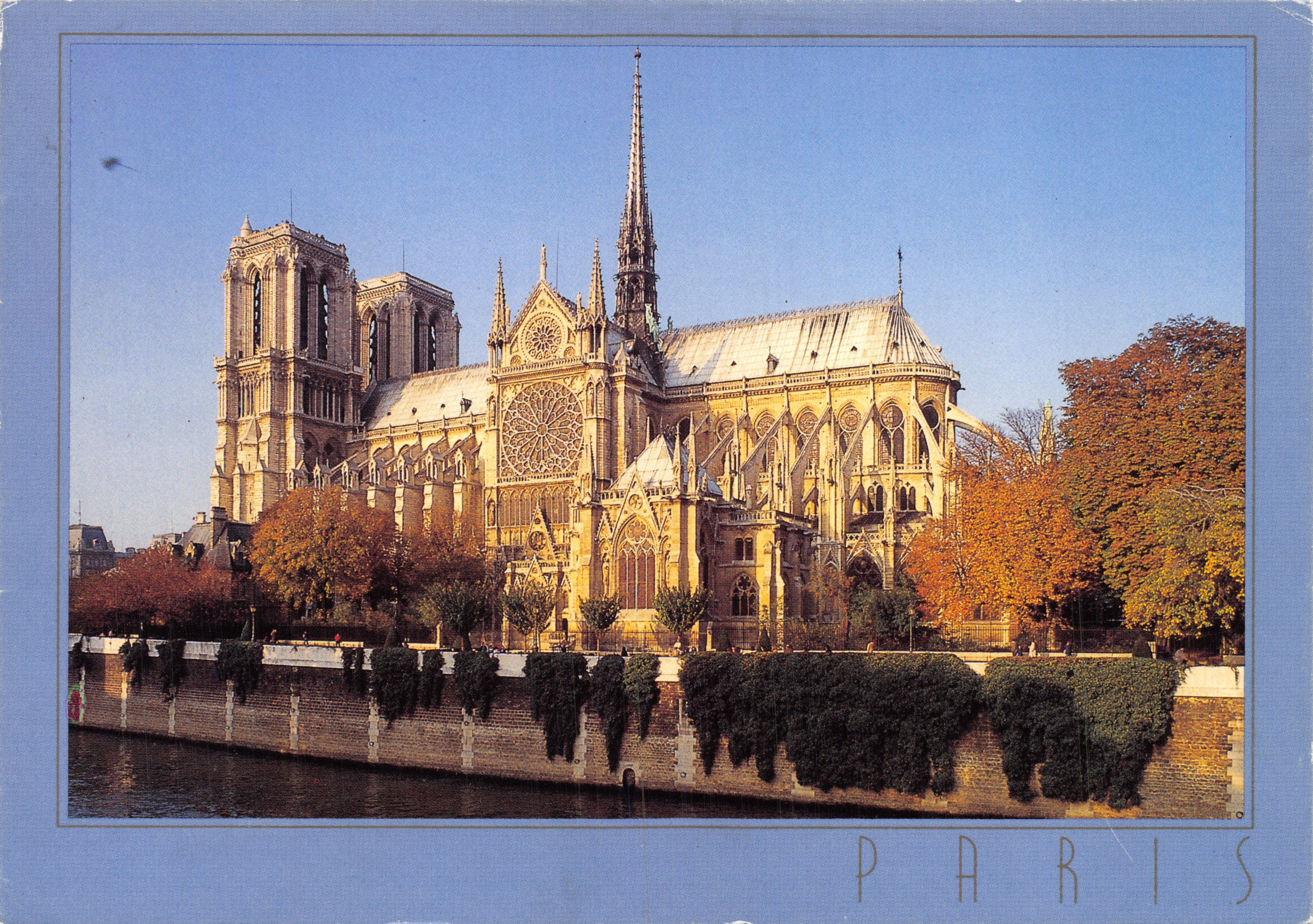 Cathédrale Notre-Dame de Paris — vue d'automne sur la Seine — Éditions AGEP, Réf. 50 000 105