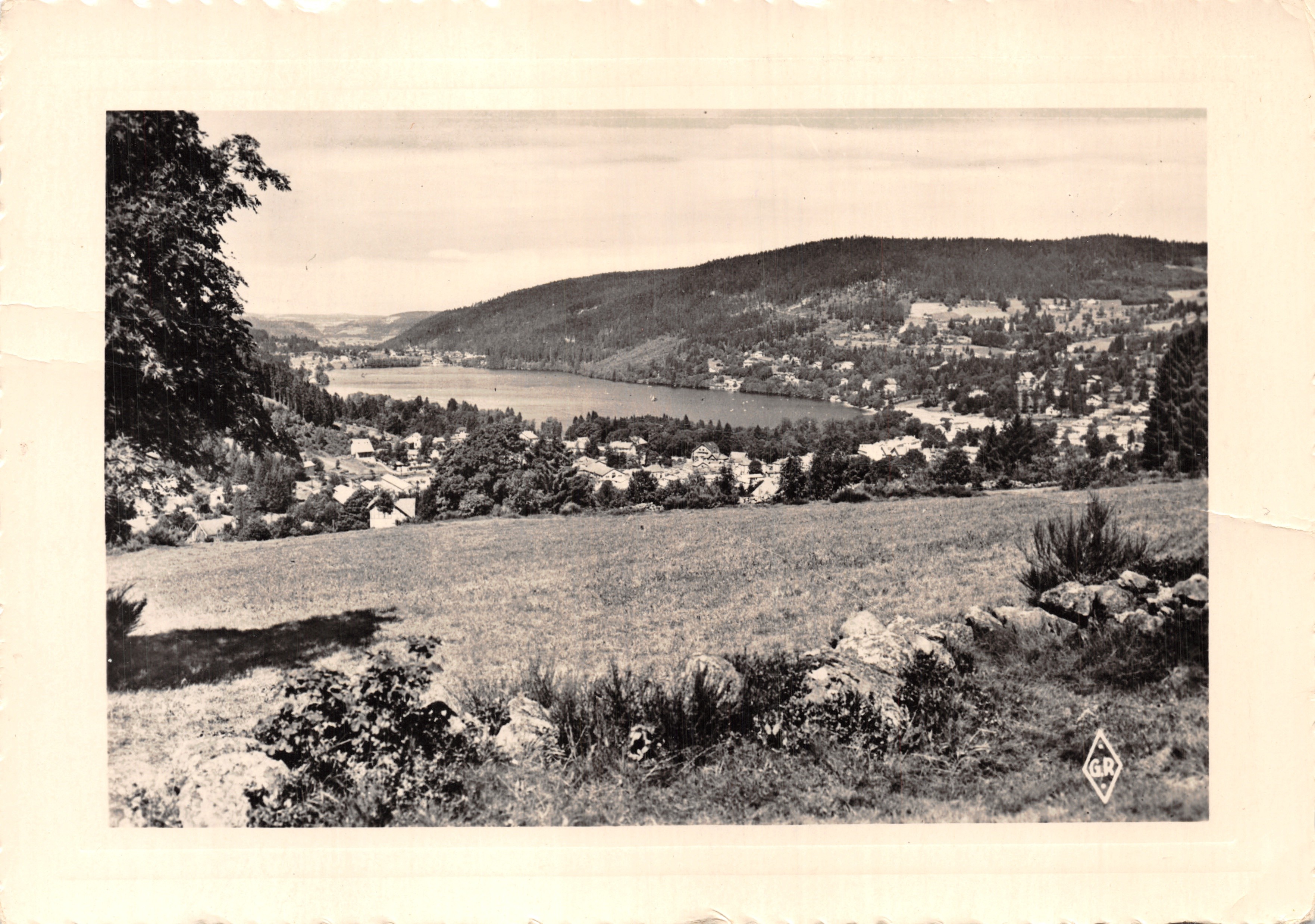 Gérardmer (Vosges) — Vue sur le lac — Éditions Géhairy, n° 1409