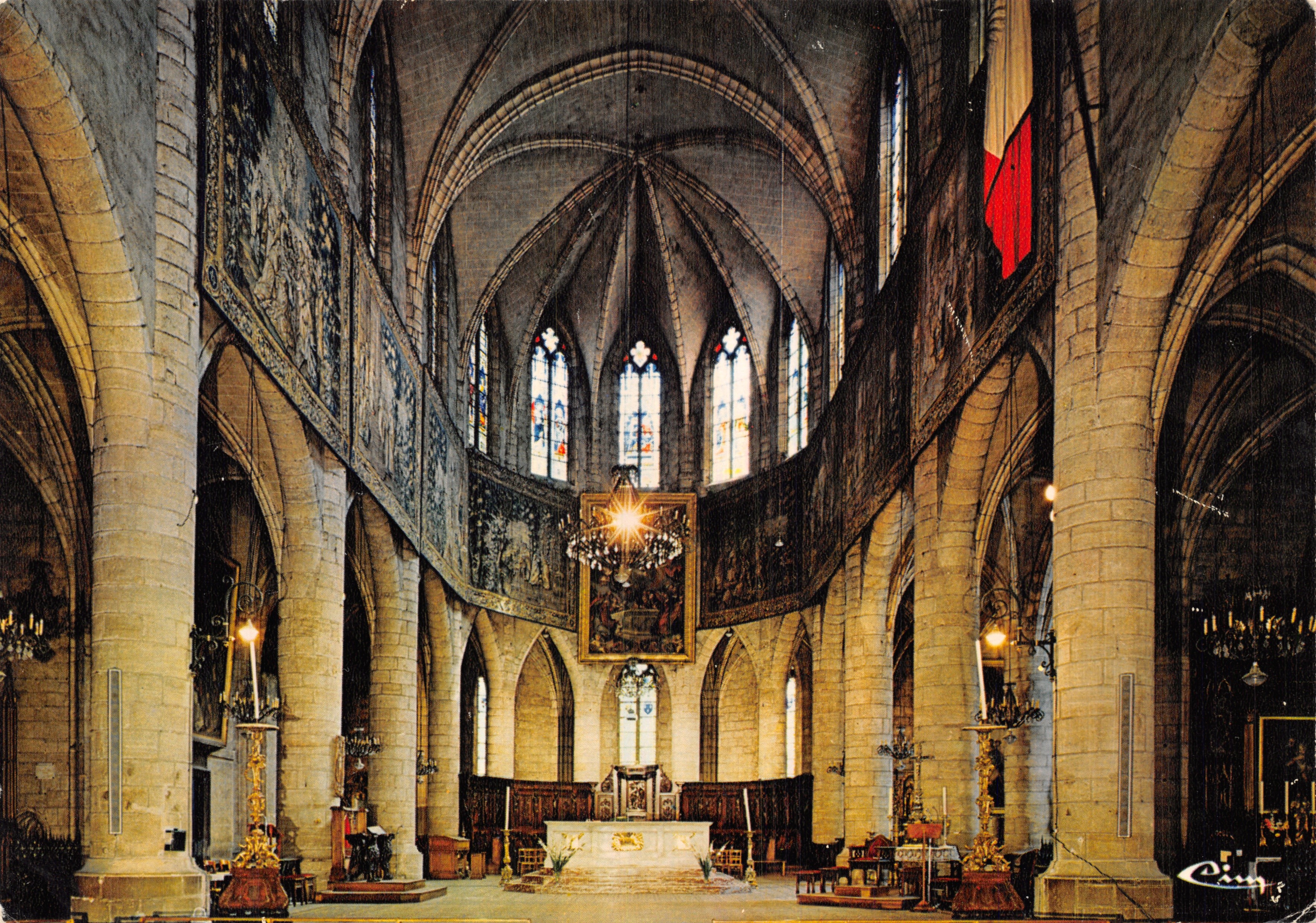 Intérieur de la cathédrale Notre-Dame — Mende (Lozère) — Imprimeur Combier Mâcon