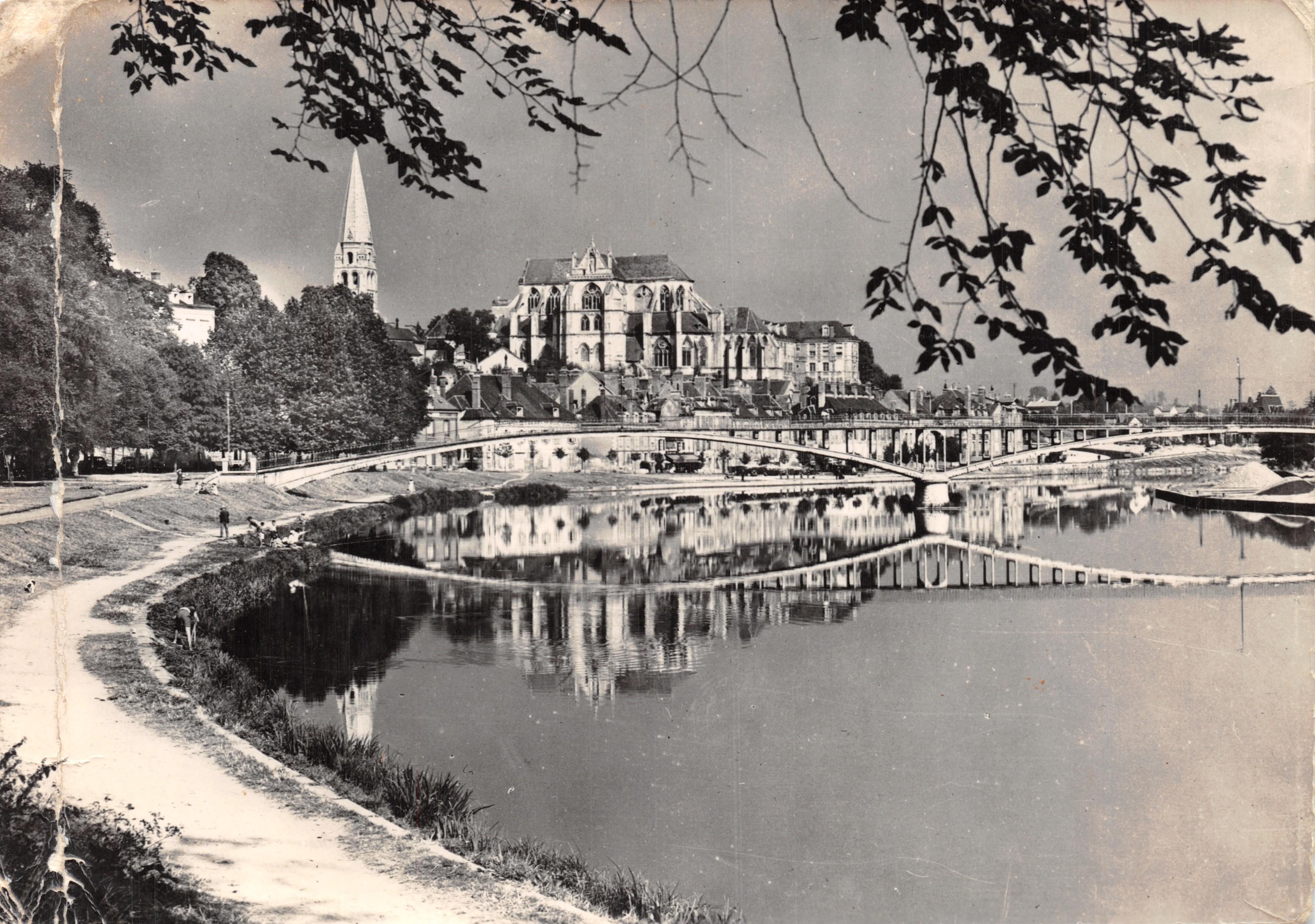 Auxerre — Die Ufer der Yonne — allgemeiner Blick — Éditions Collin, Tannay