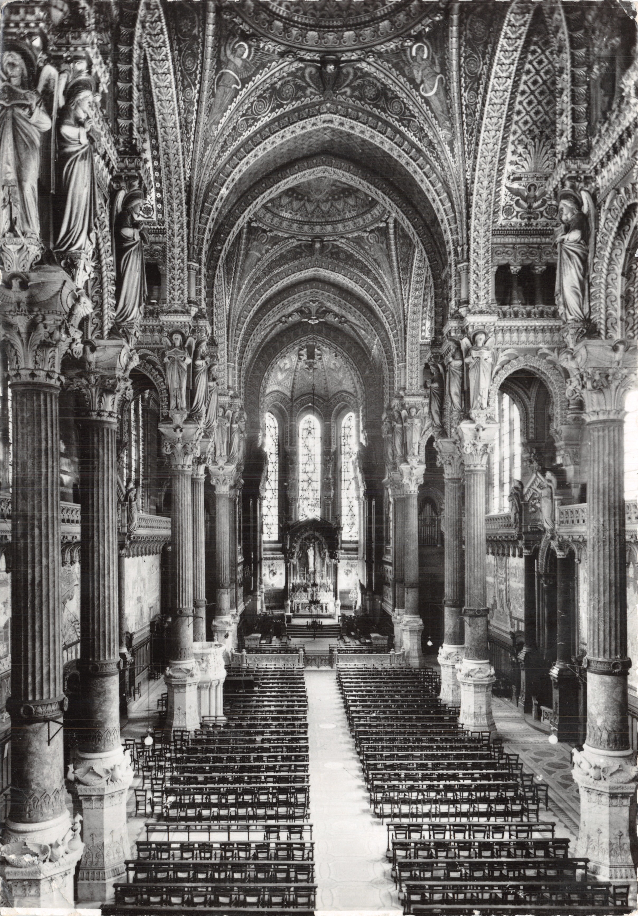 Lyon — Basilica di Notre-Dame de Fourvière; la Grande Nave e il Coro — Éditions J. Cellard
