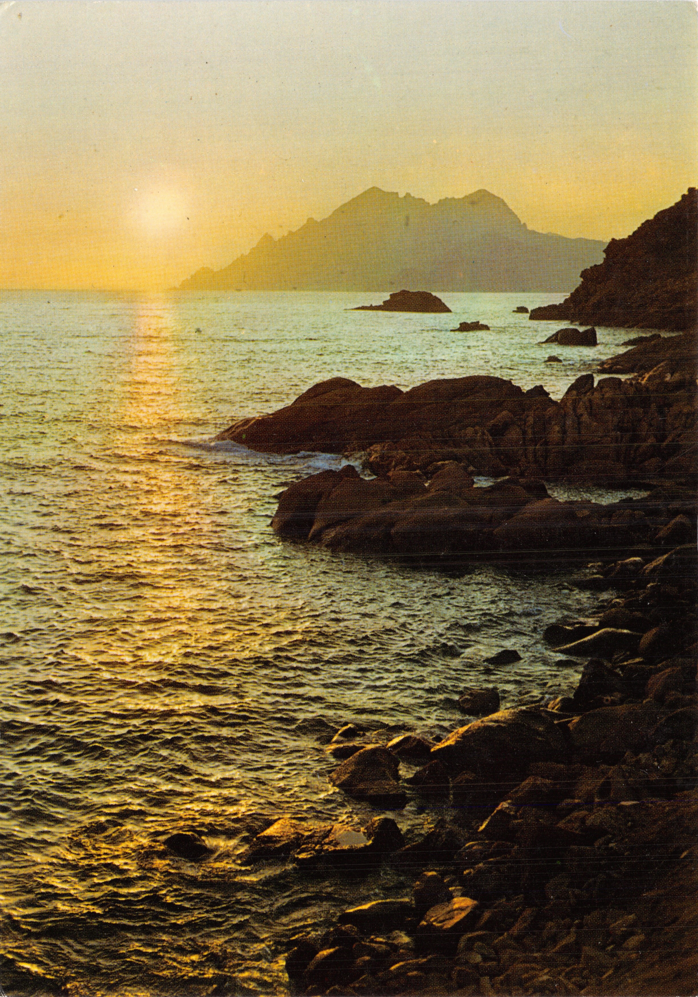 Coucher de soleil — vue de la côte corse — Éditions "U SEGNU" n°599