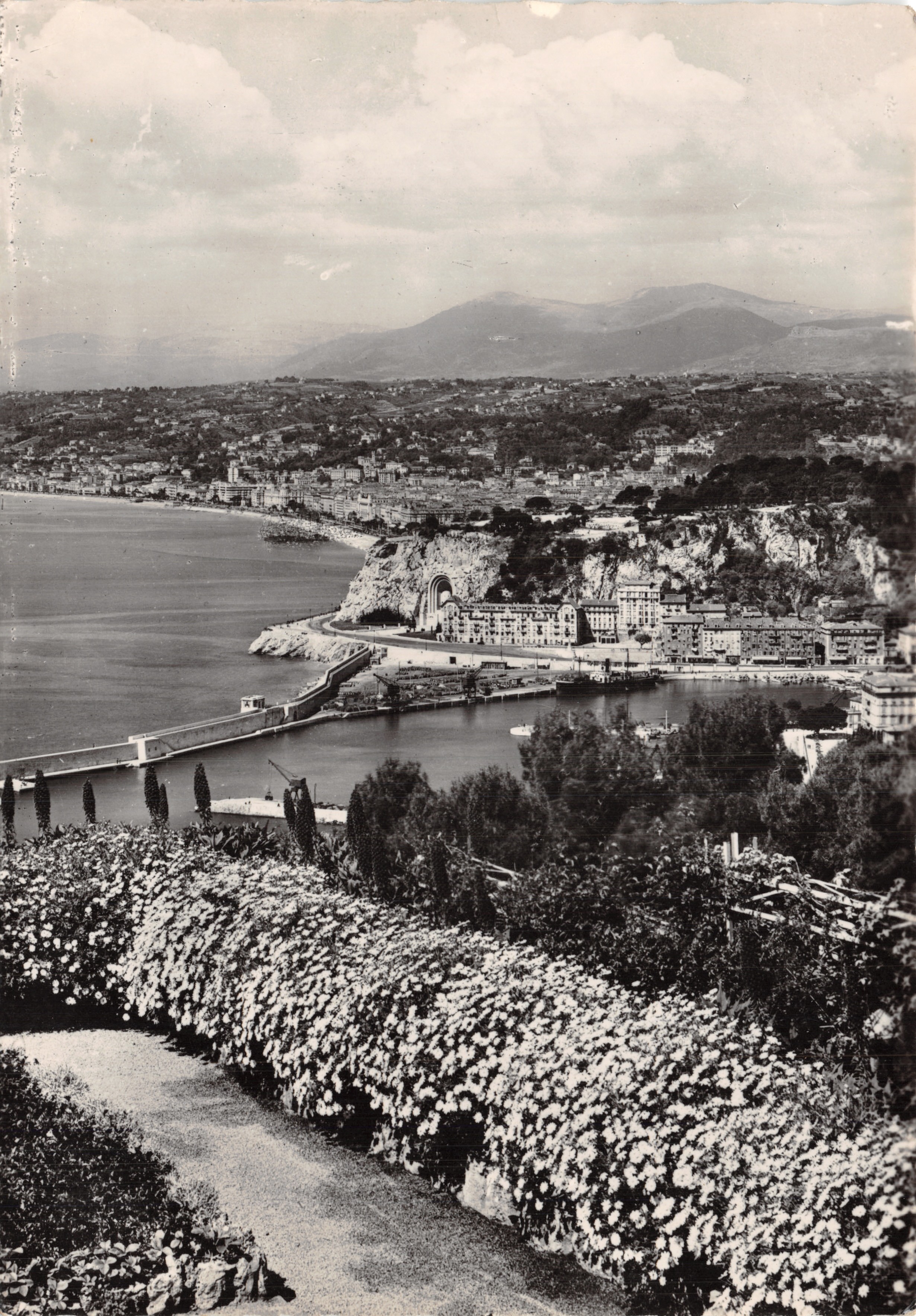 La Côte d'Azur - Vue Générale — Hôtel de Ville, Nice, éditeur L. GILLETТА & Cie