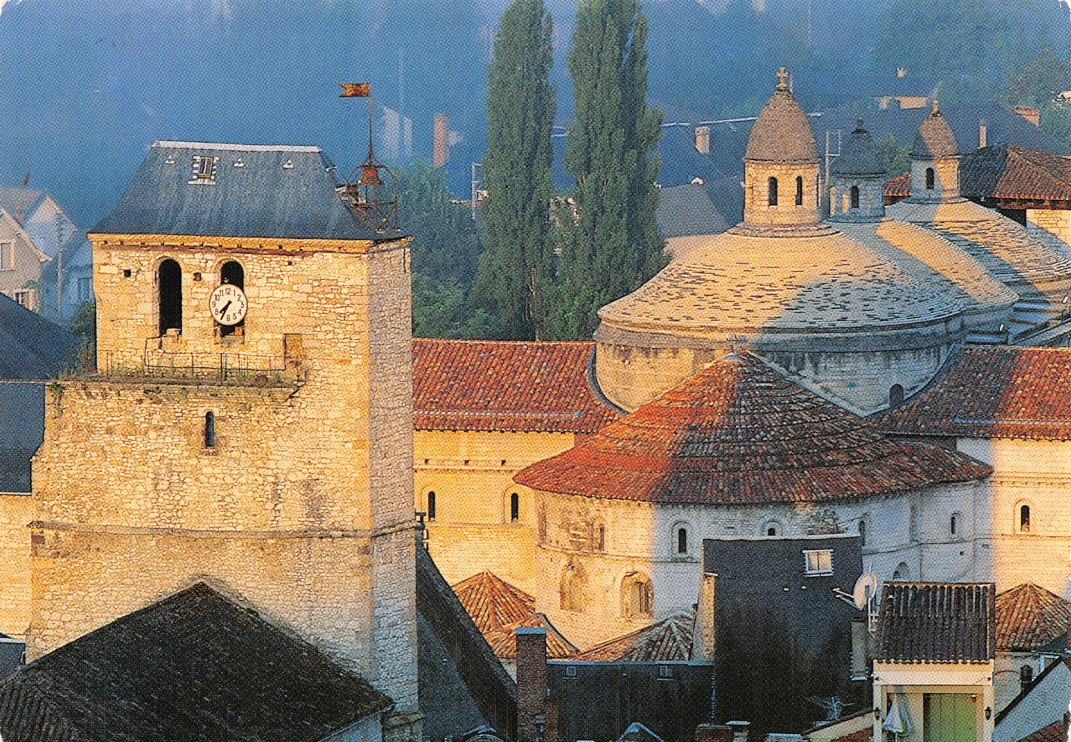 Souillac (Lot) — El campanario y la iglesia abacial — Éditions La CLE des Champs