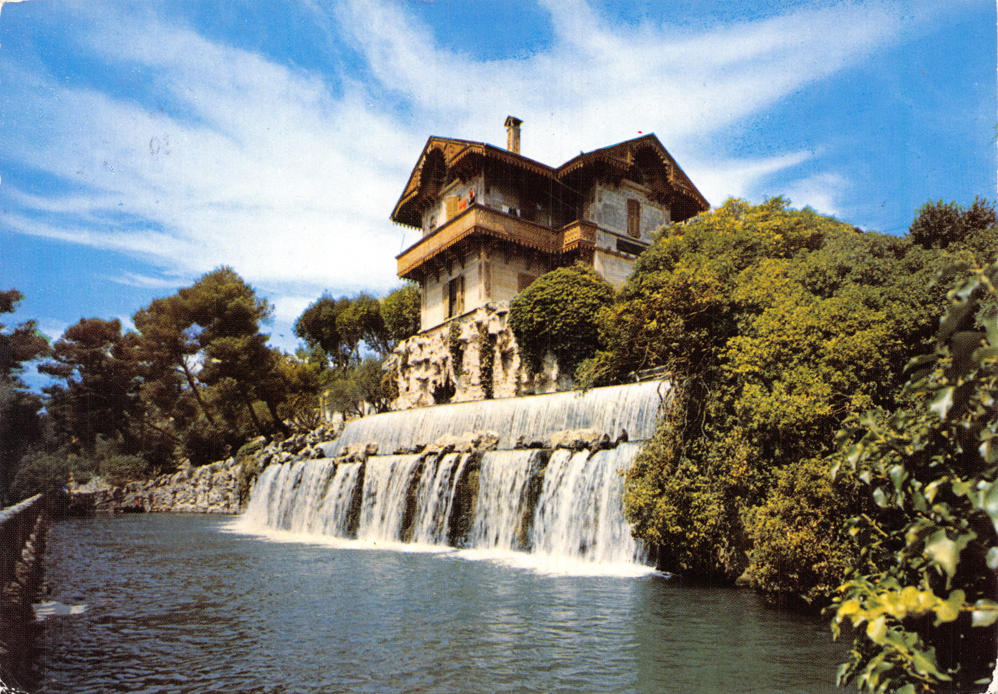 De Gairaut-waterfall — huis op de klip met waterval — Editions d'Art Montluet, n°236