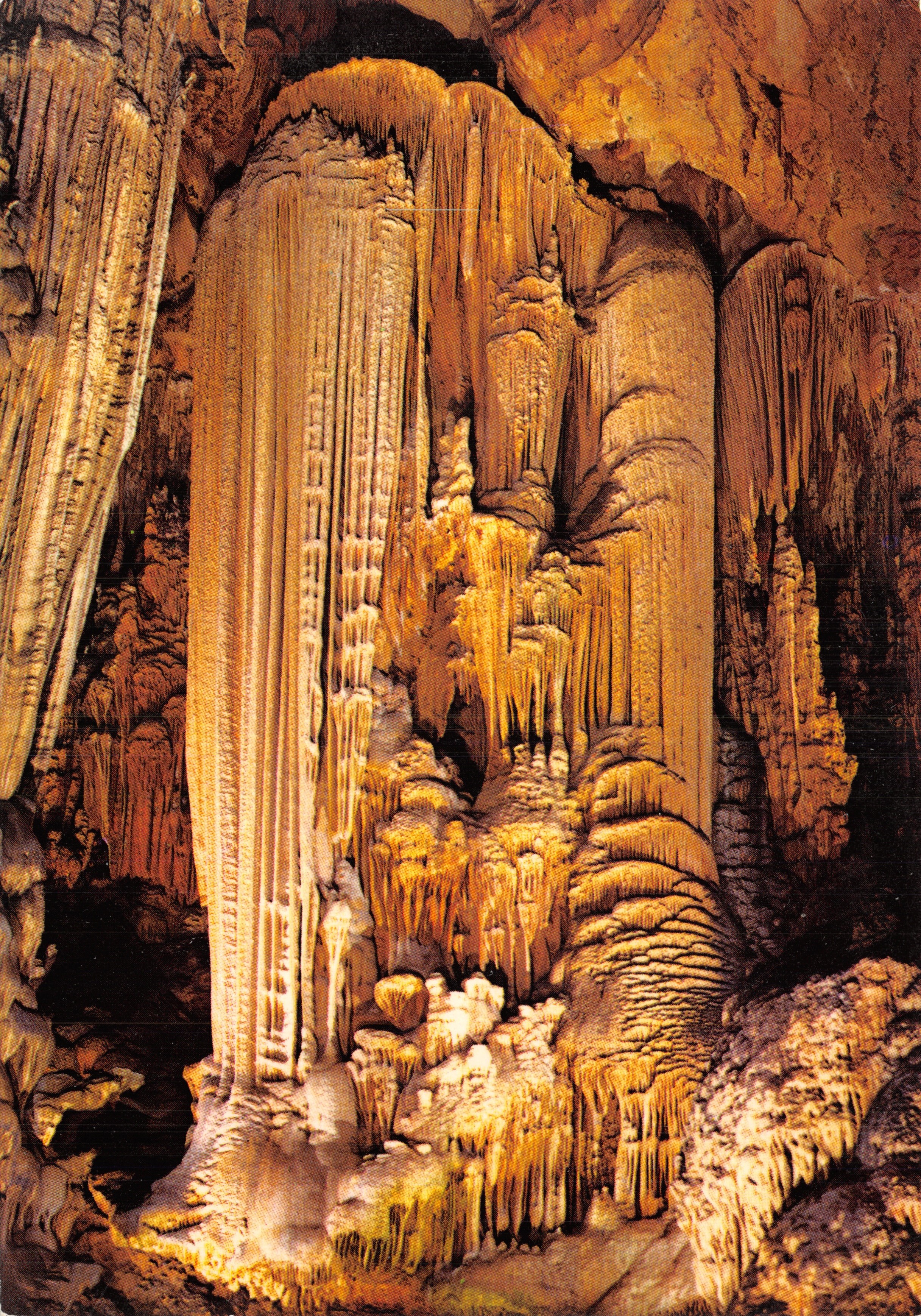 Gruta de las Damas — Las Grandes Órganos — Éditions du Castellet