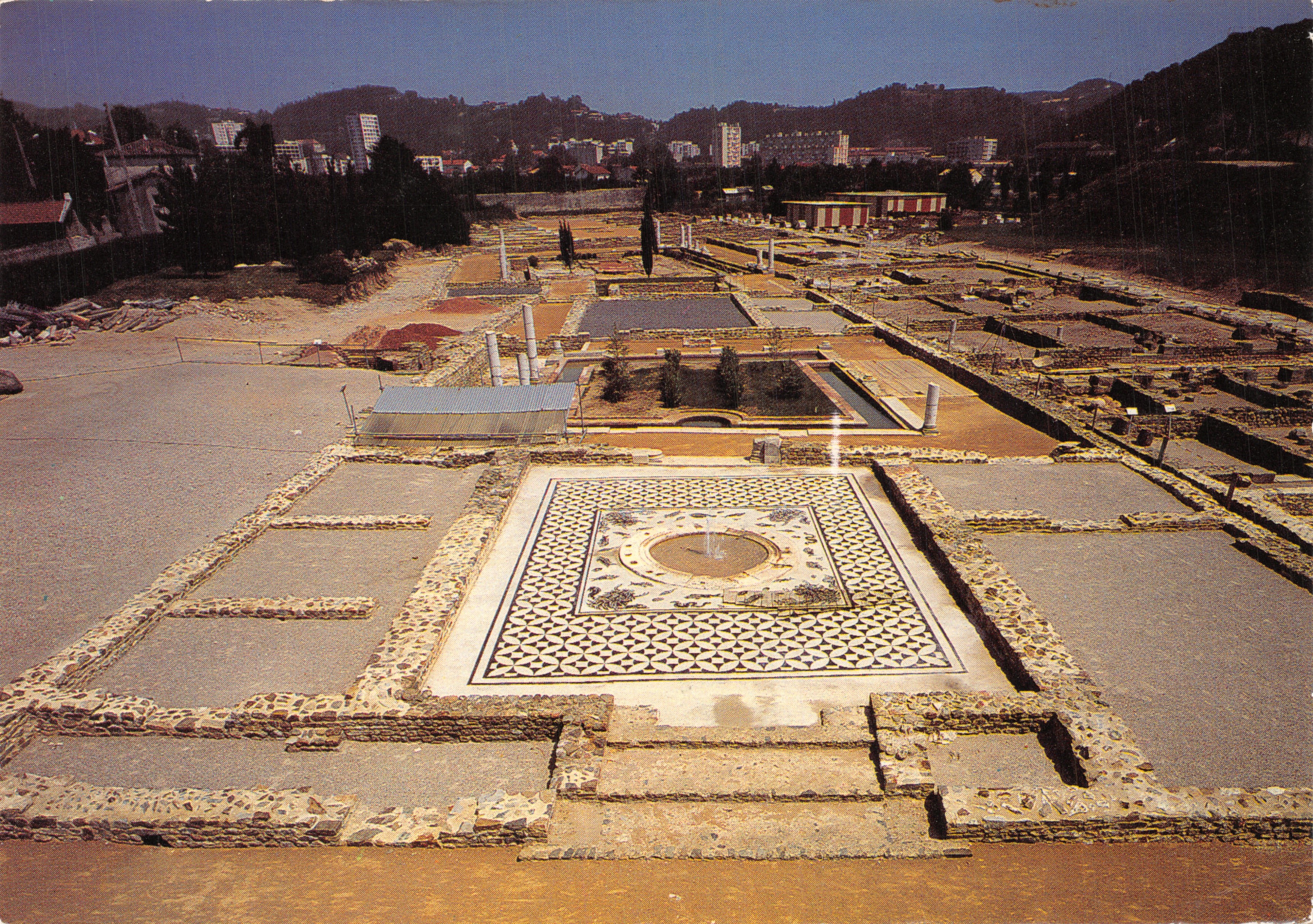 Saint-Romain-en-Gal (Rhône) — Maison aux Dieux Océans, site archéologique avec mosaïque centrale — Éditions Johan et Thierry Durand, n° 88