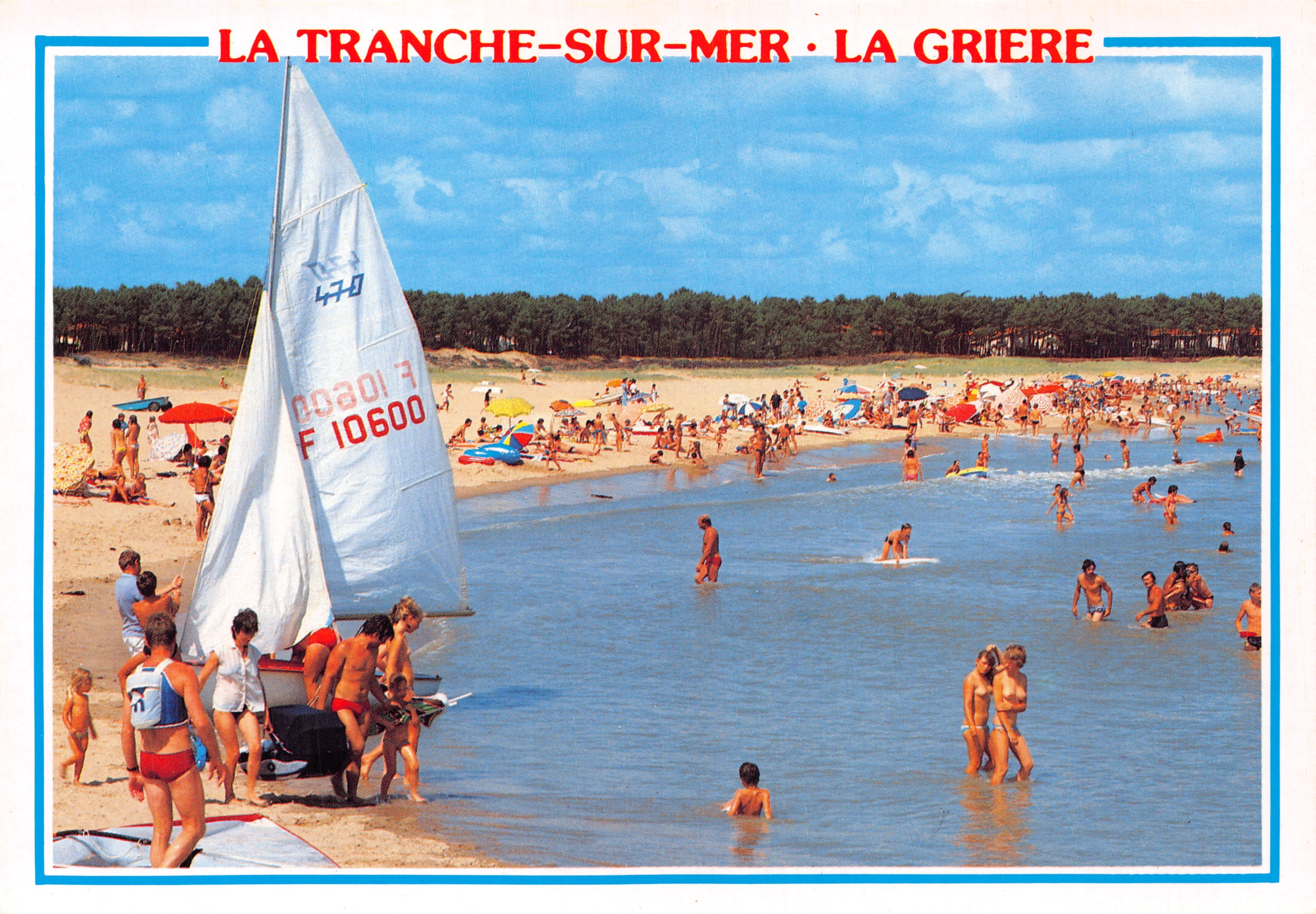 La Tranche-sur-Mer · La Grière — plage animée avec voile de course F 10600