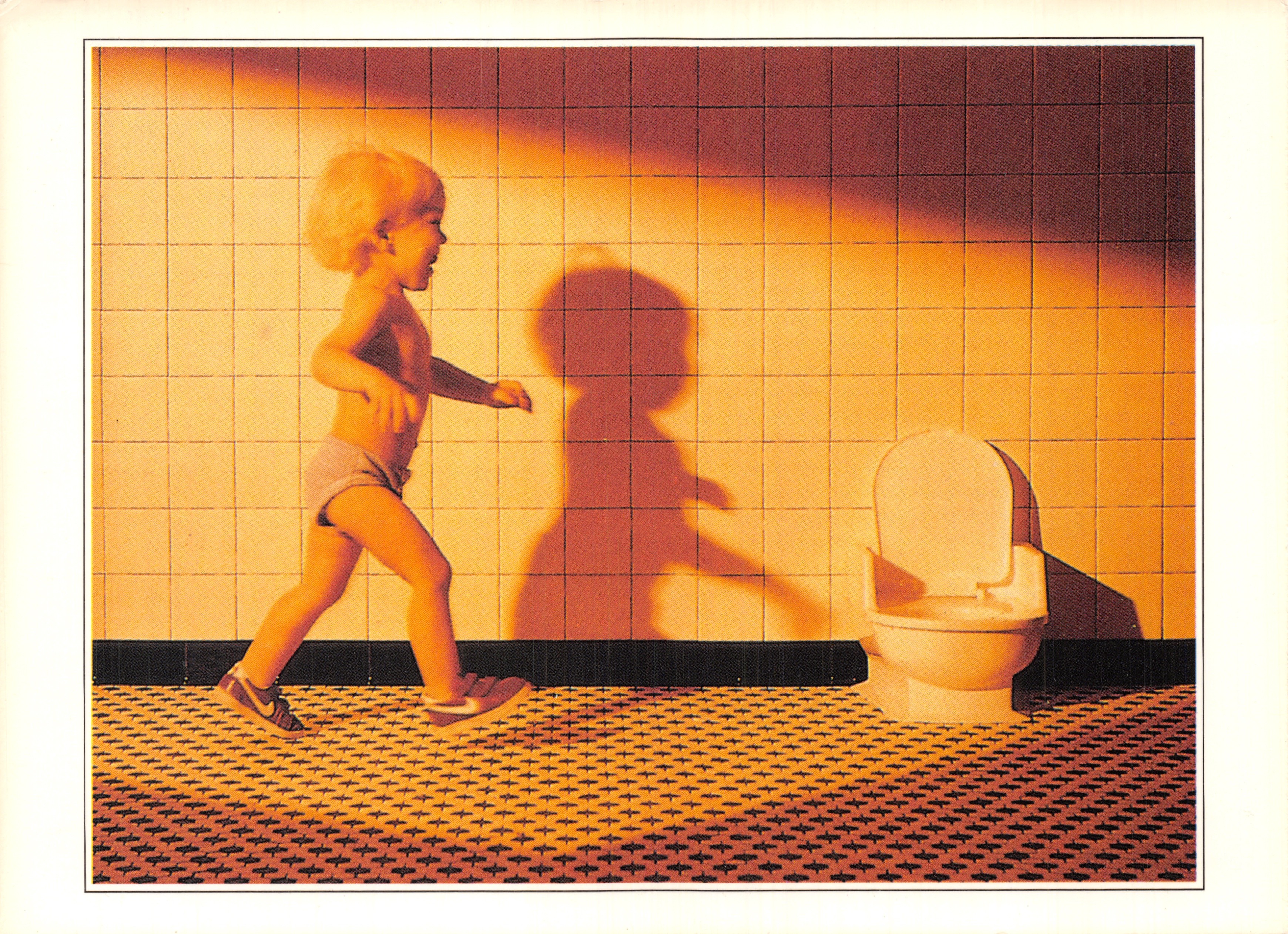 Enfant dans une salle de bain — scène avec toilette et ombre — éditeur STAR-POSTCARDS, n° 89790