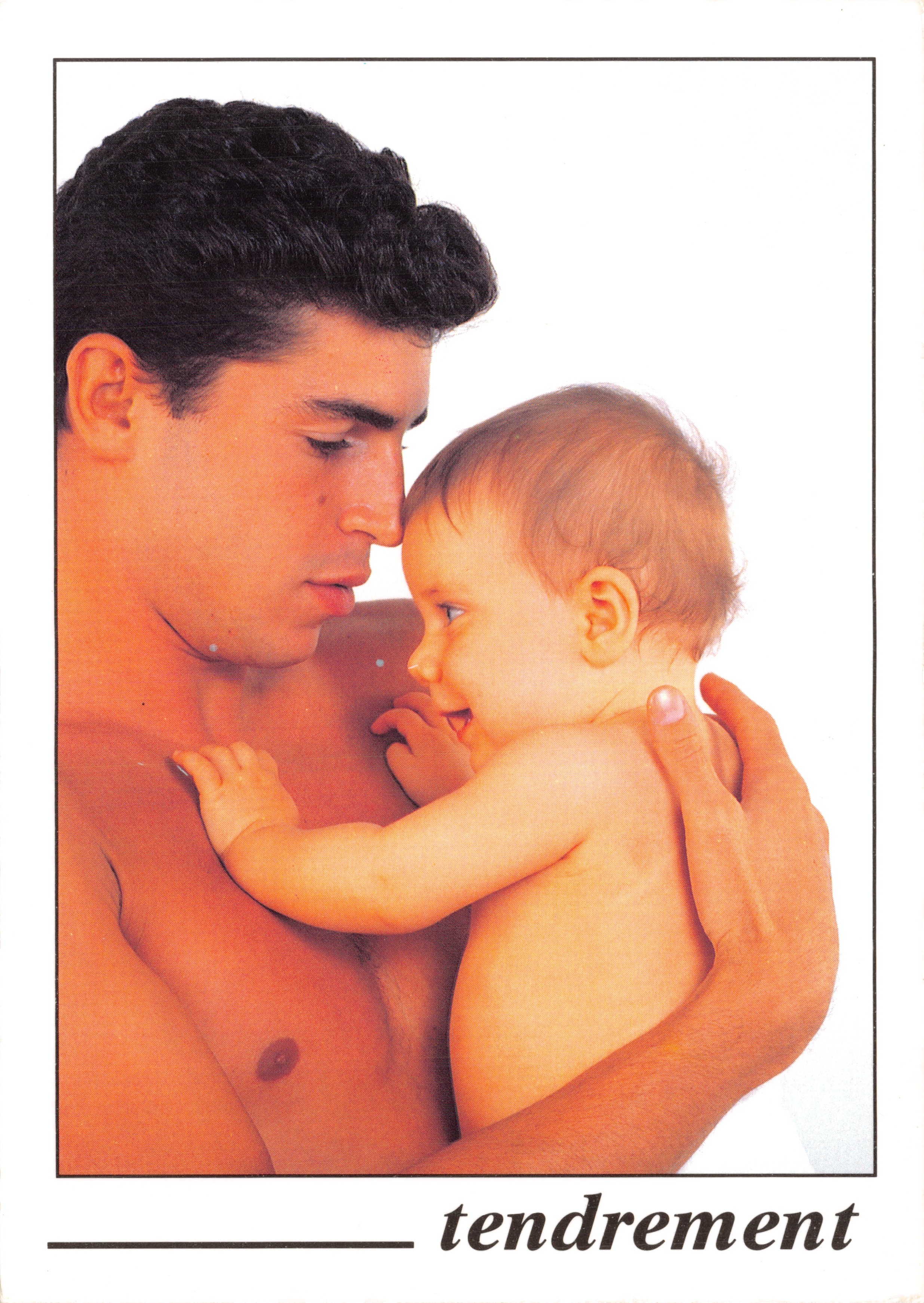 Père et bébé — scène tendre — éditeur AS de Cœur, série Bébé