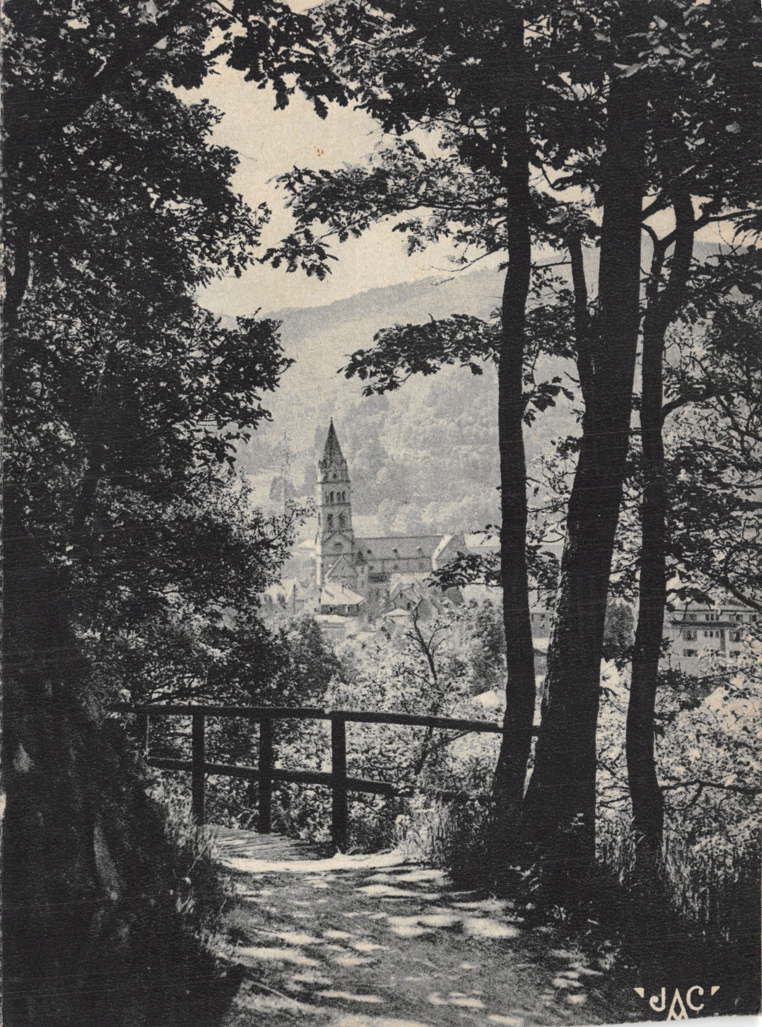 Munster (Haut-Rhin) — La Promenade du Dubach, vue sur l'église — éditeur J. Arno