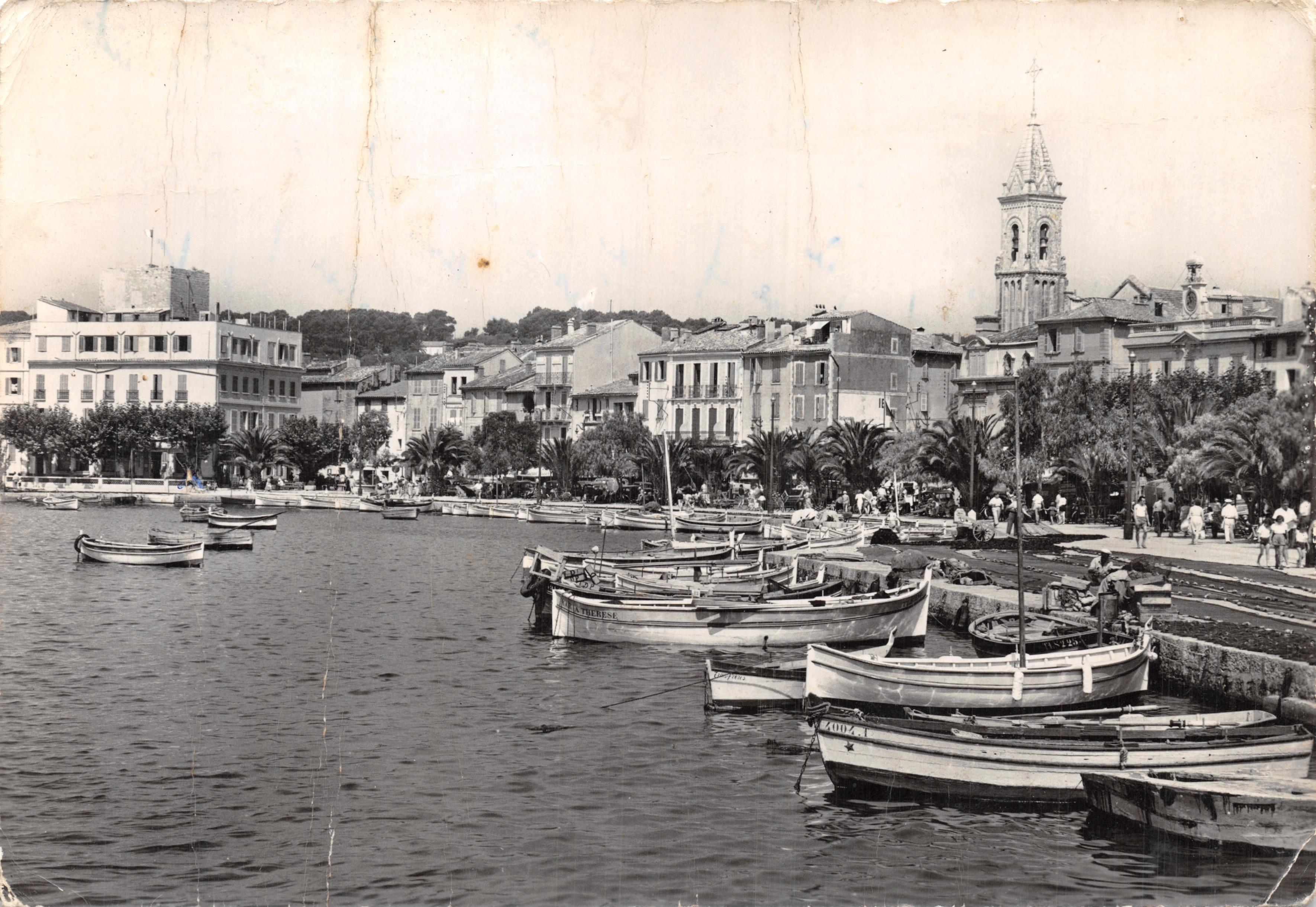 Sanary-sur-Mer — El puerto, los muelles y el Hôtel de la Tour — Éditions Sérat
