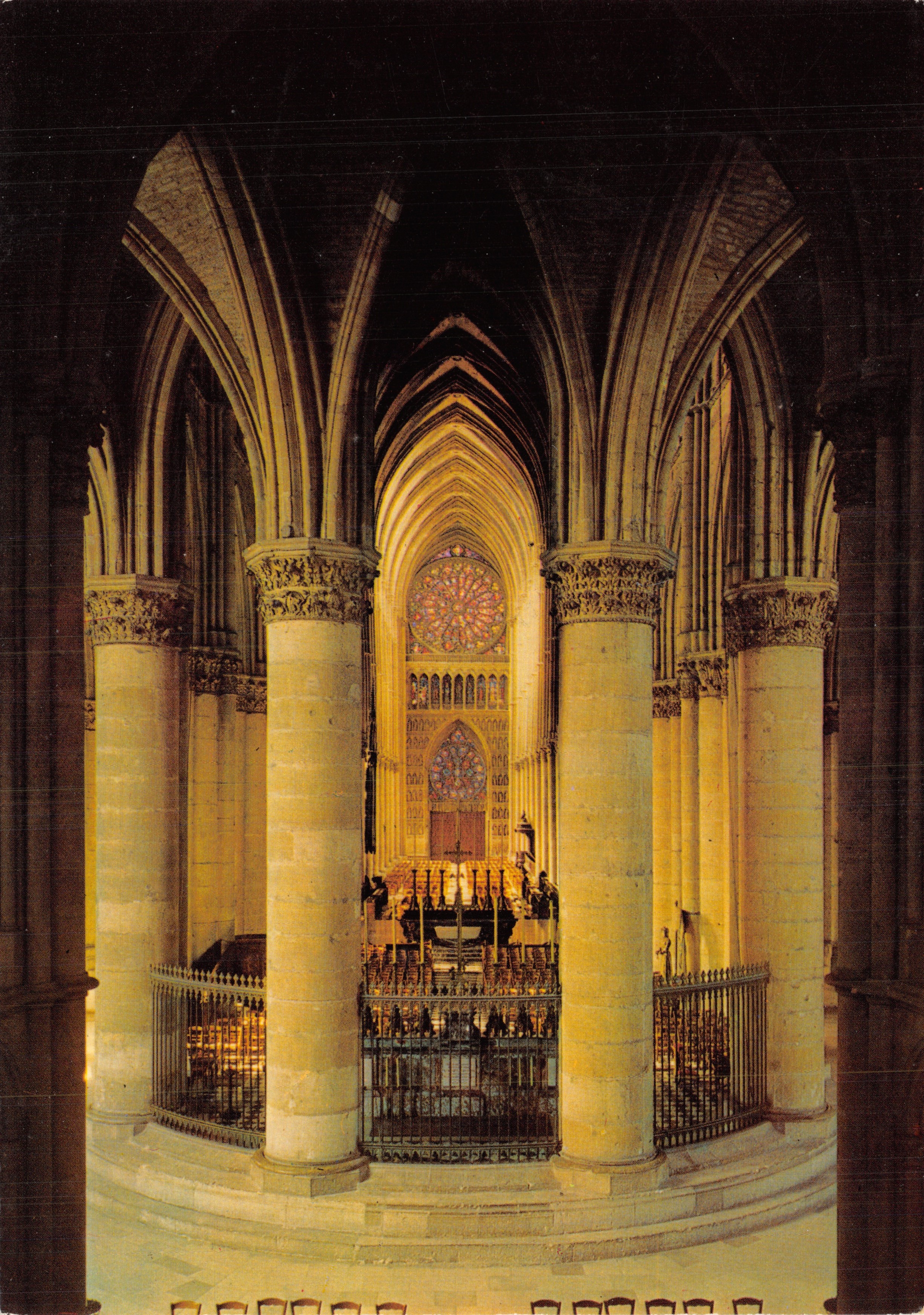 Cattedrale di Reims — Vista della navata dall'ambulatorio — Editions GAUD-LE-PETIT