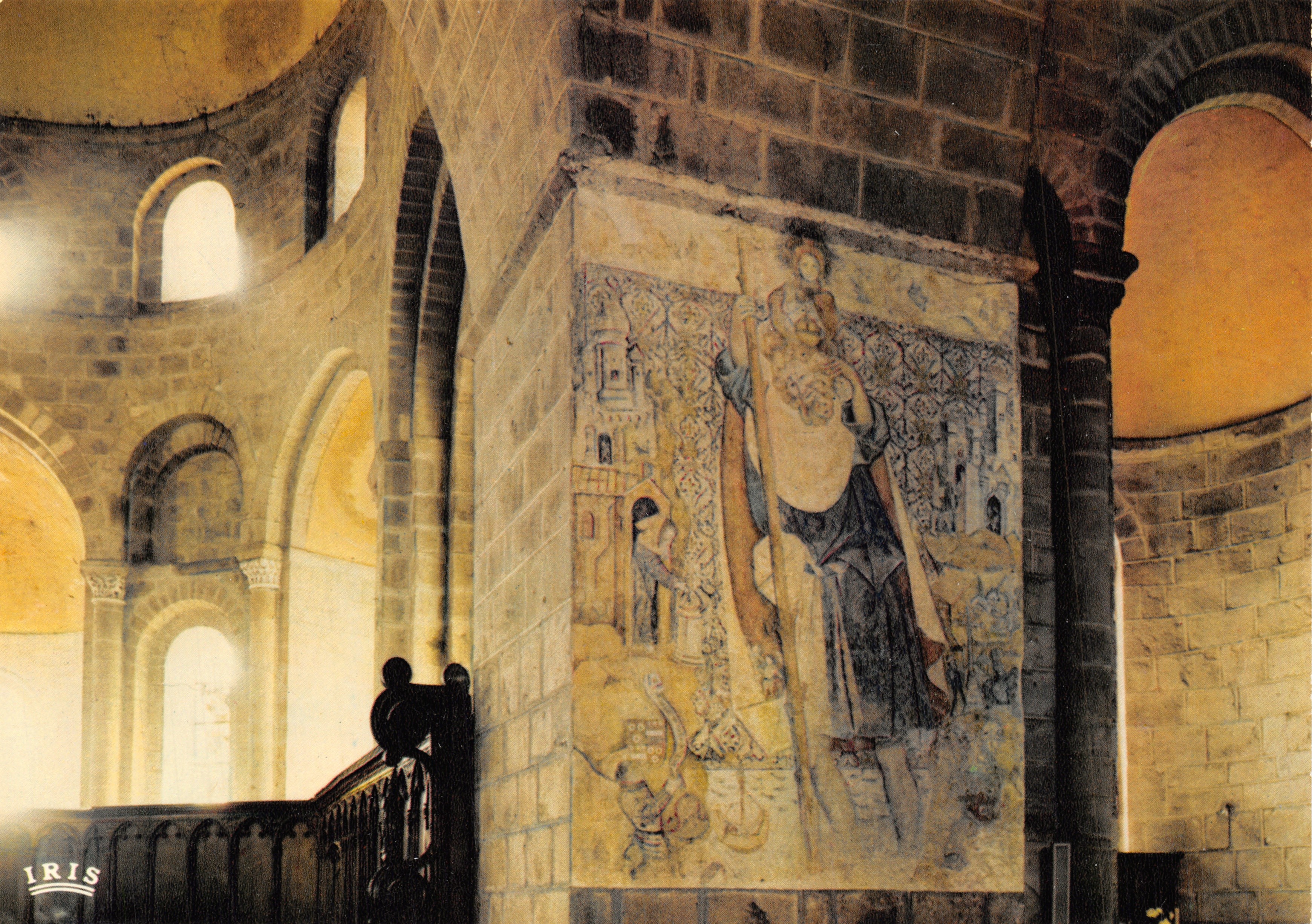 Solignac — iglesia románica con cúpulas sobre pendentivos — Éditions Diplôme