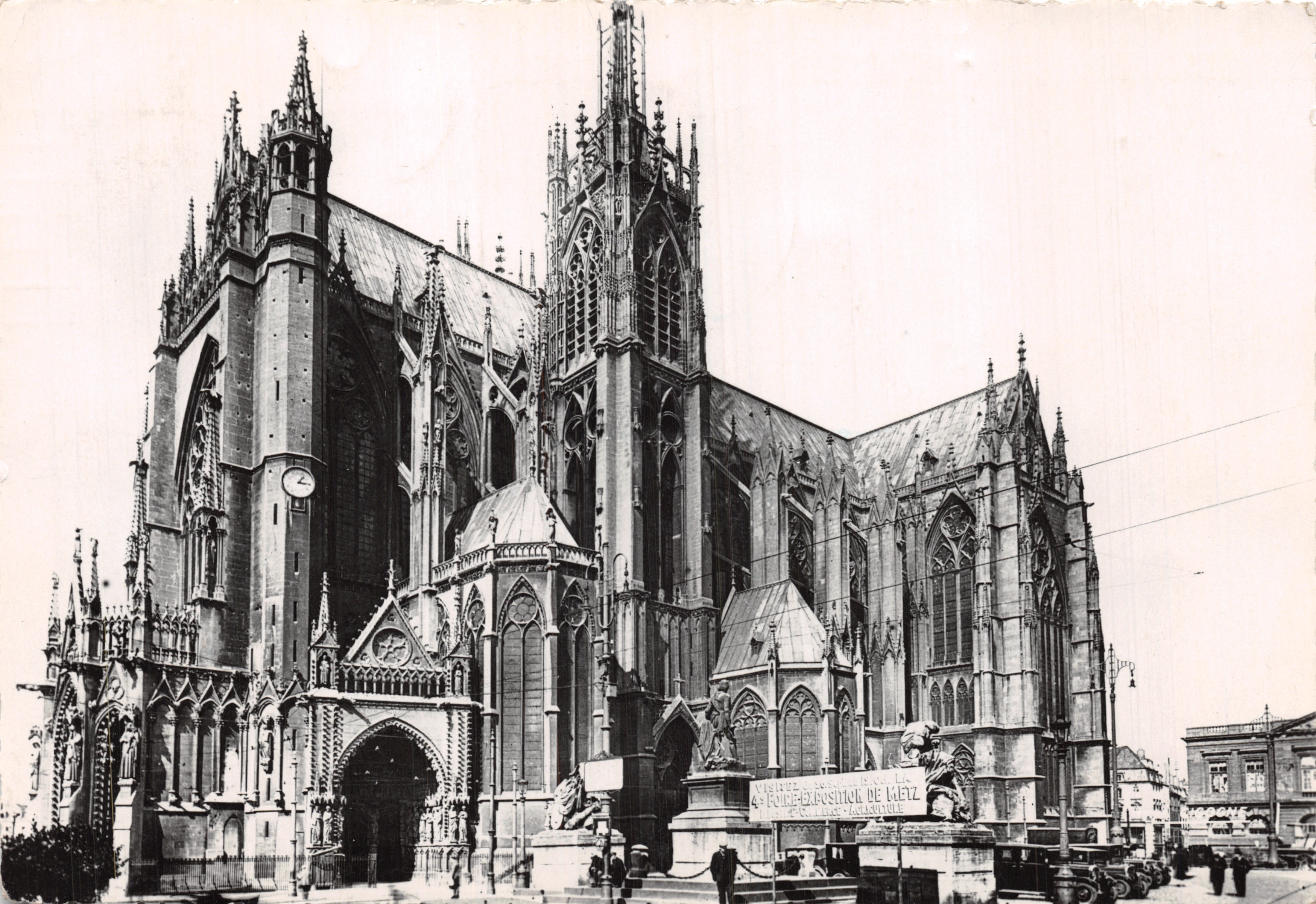The Metz Cathedral — Southeast Side Facade — Published by « La Cigogne »