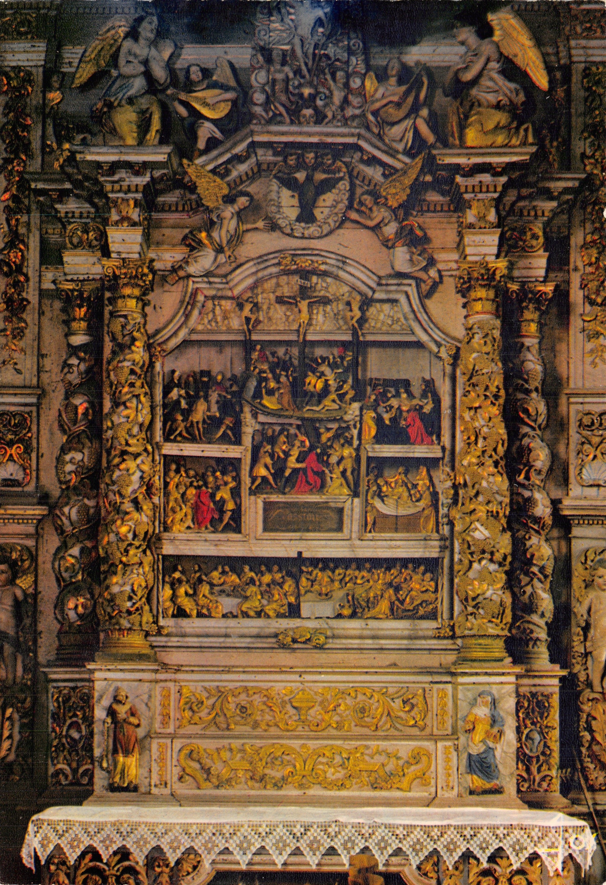 Lampaul-Guimiliau — Passion Altarpiece — Éditions IRIS