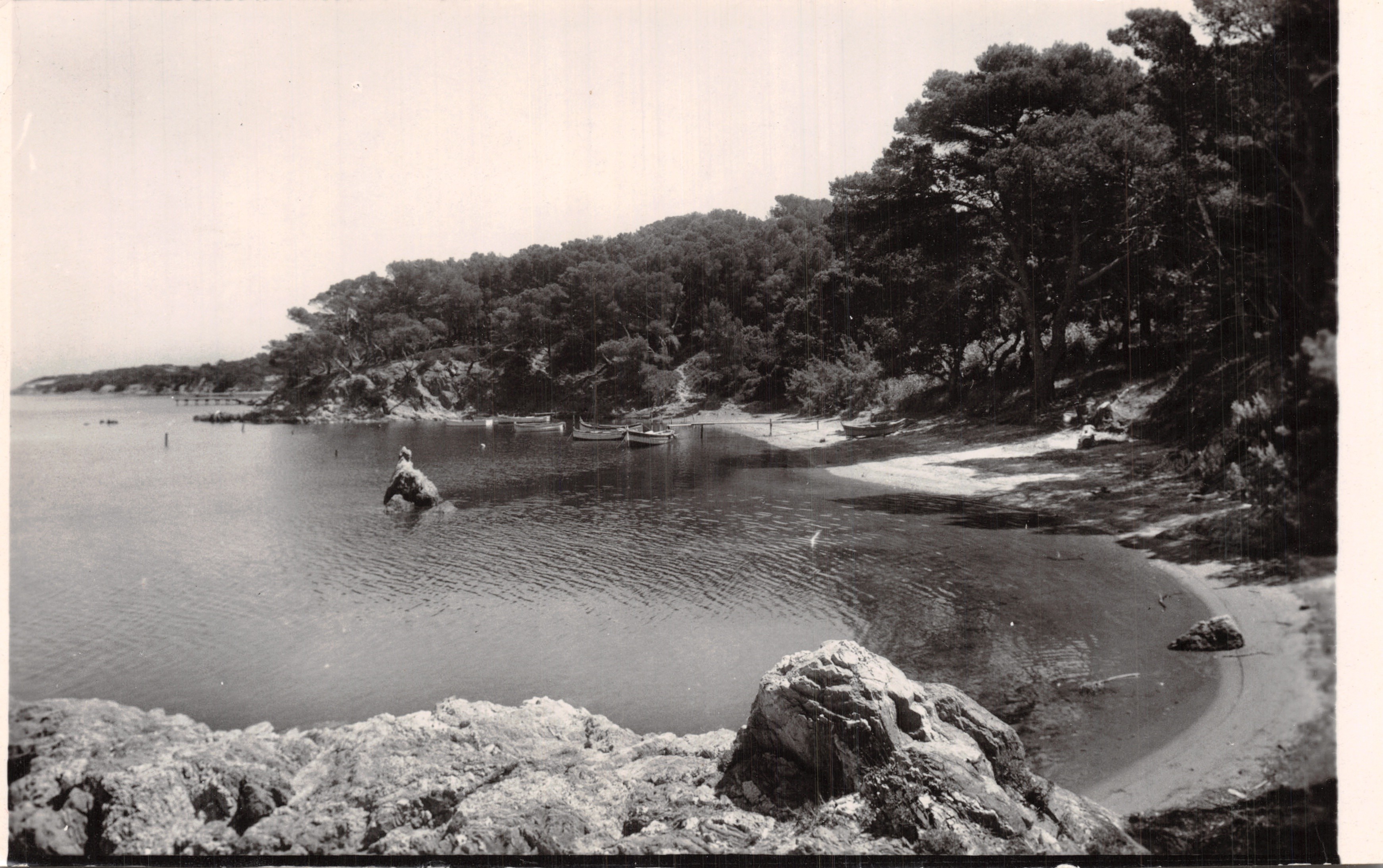 Playa de Estantci — Península de Giens — Editor: Société des Éditions de la Libération