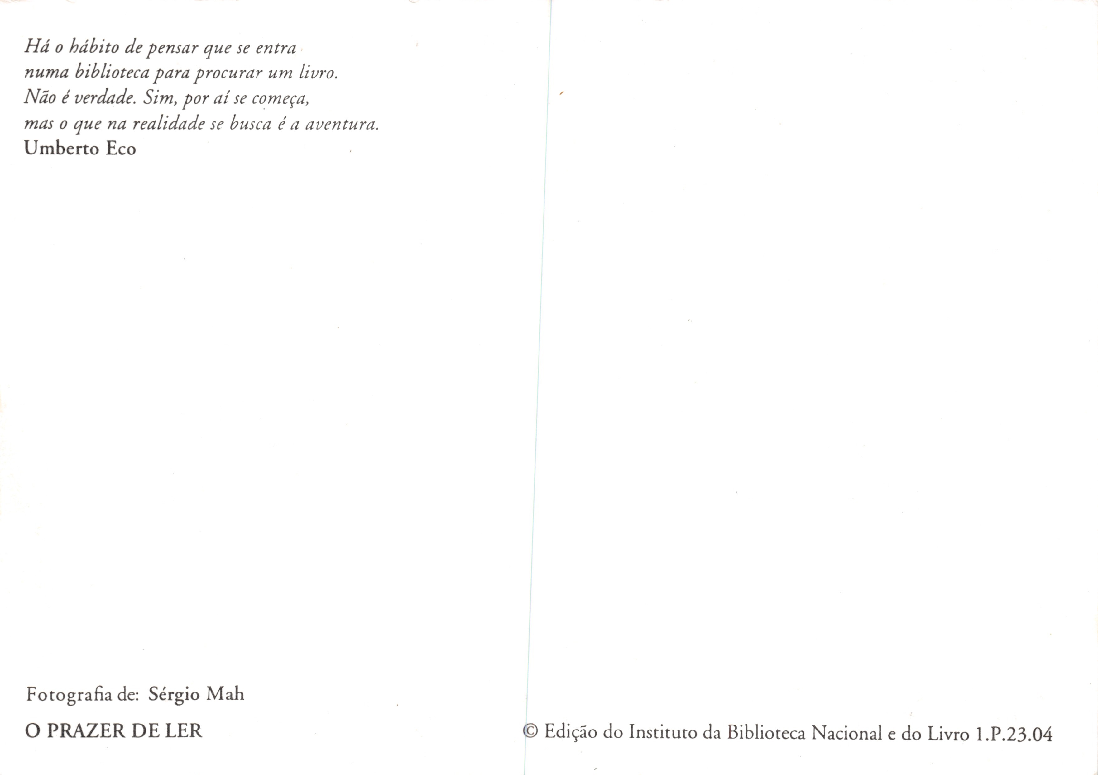 Deux enfants lisant un livre — scène intérieure — éditeur O PRAZER DE LER — Reverso