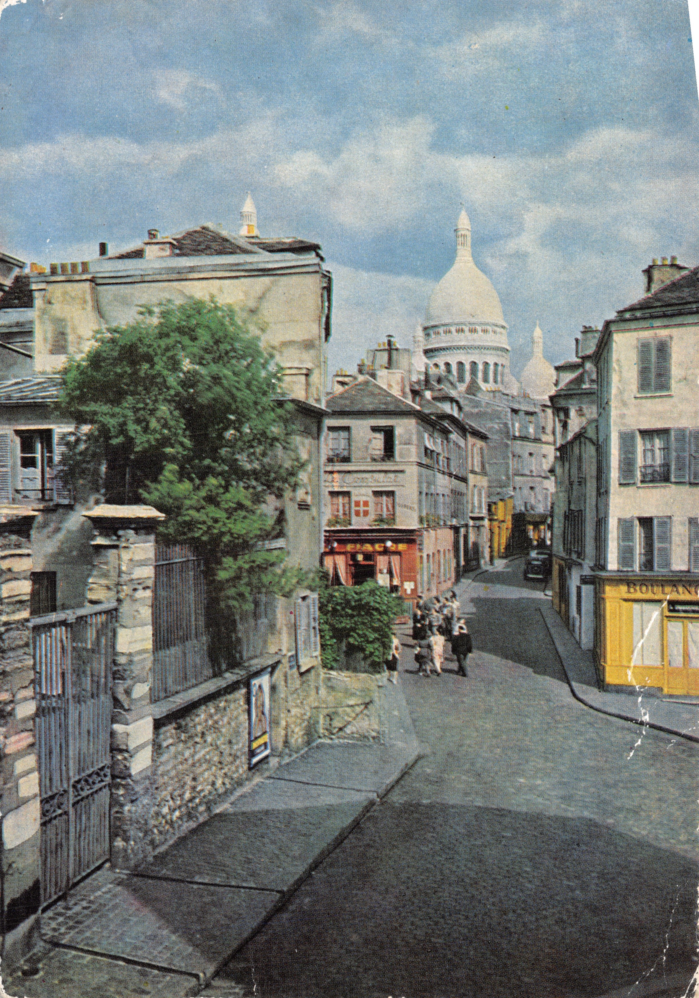 Montmartre — vue de la Rue Norvins vers le Sacré-Cœur — éditeur PANORAMAS