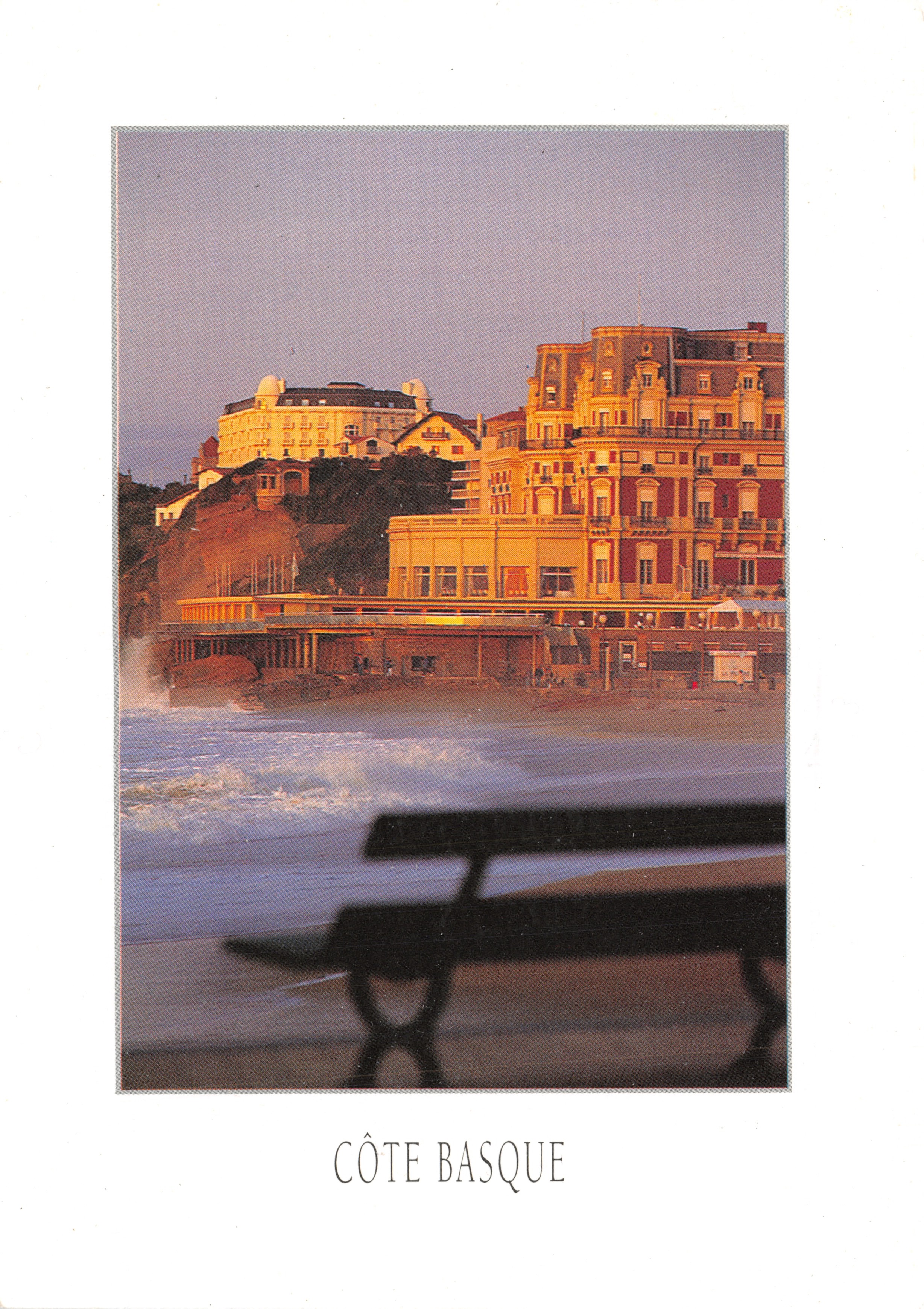 Côte Basque — vue de Biarritz avec hôtel et promenade — Éditions Combier