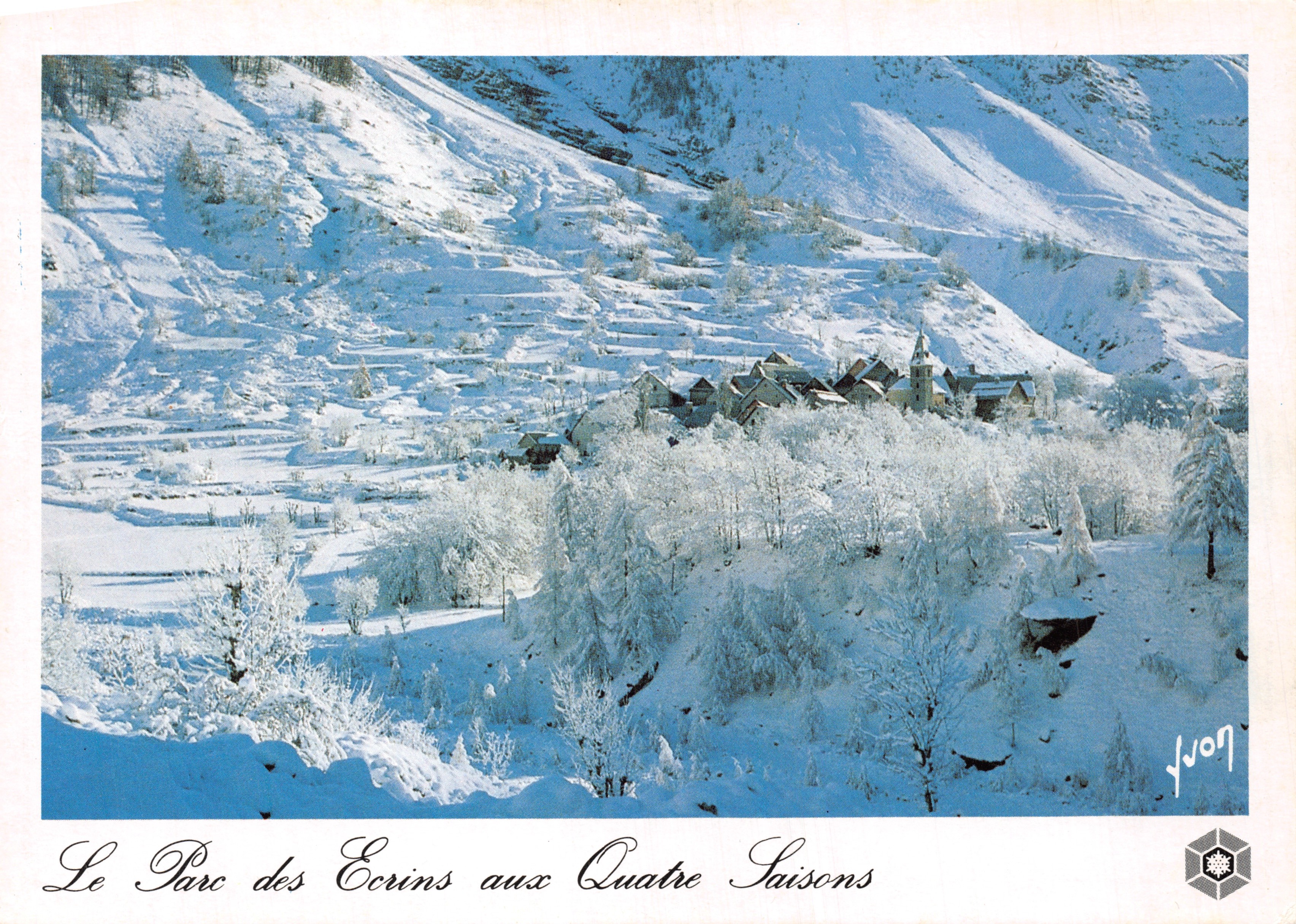 El Parque de los Écrins en las Cuatro Estaciones — pueblo nevado en las montañas — editor Yvon
