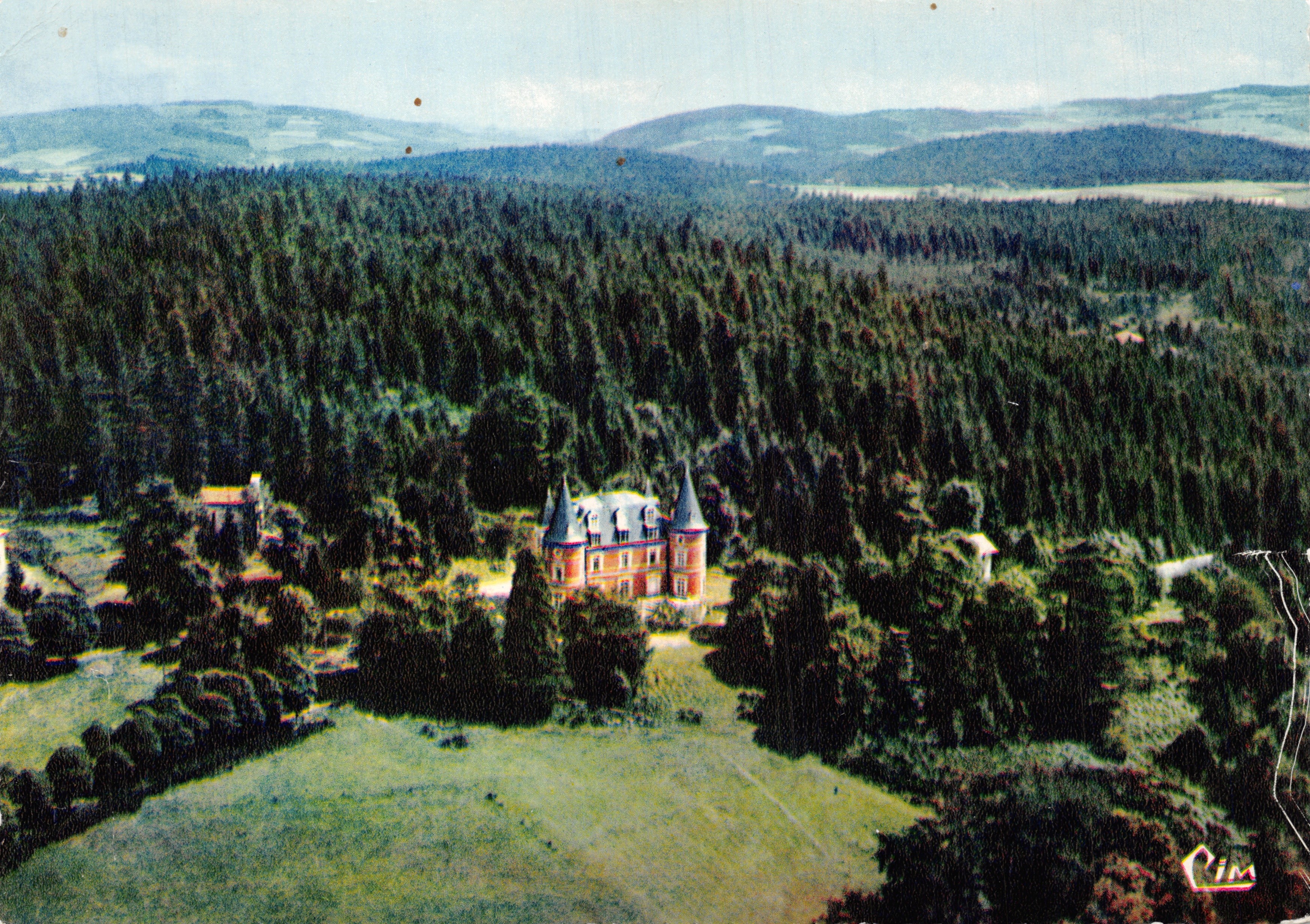 Castello di Perusel — vista aerea — Cim