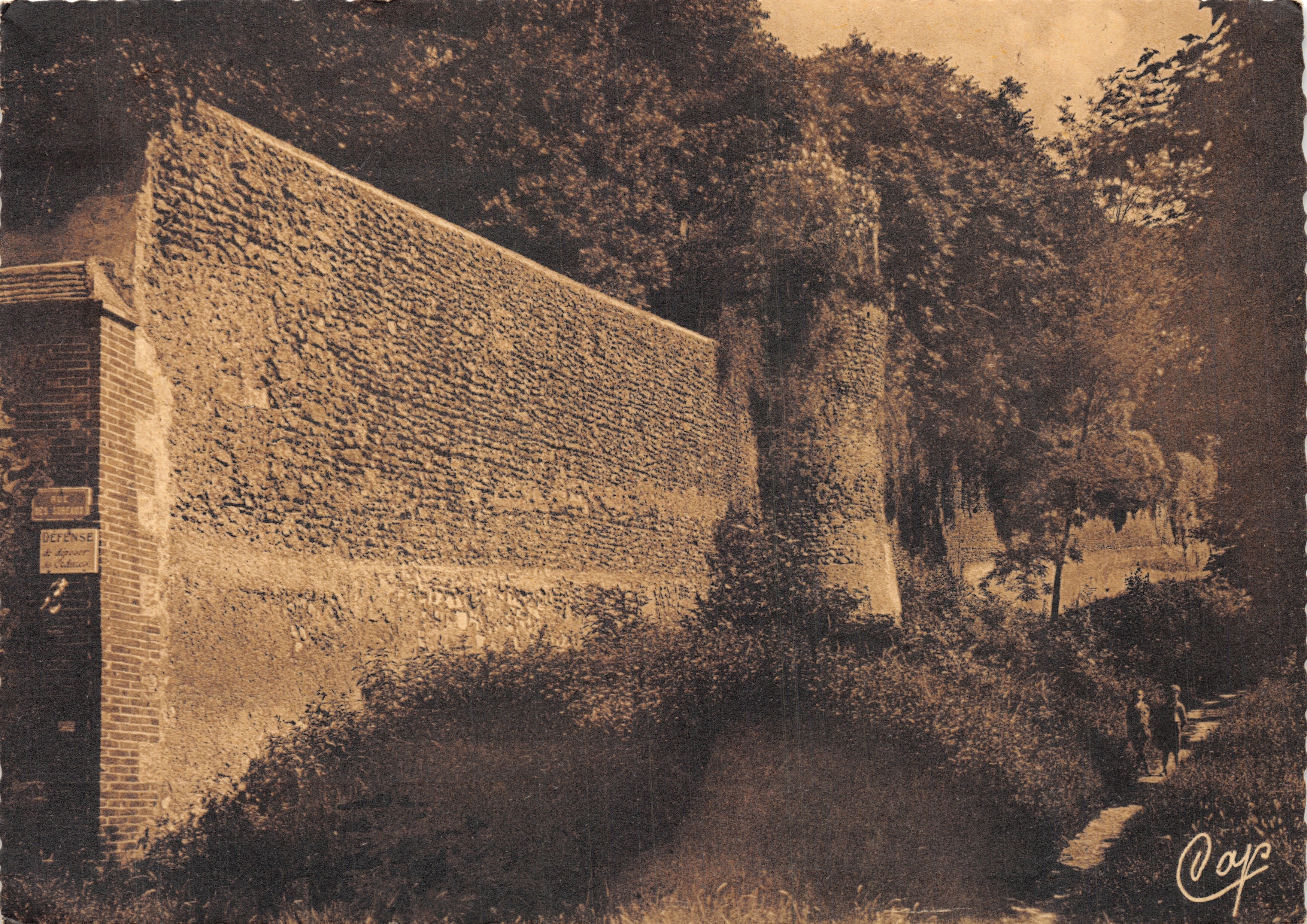 Joigny — Anciens remparts — éditeur « La Civette »