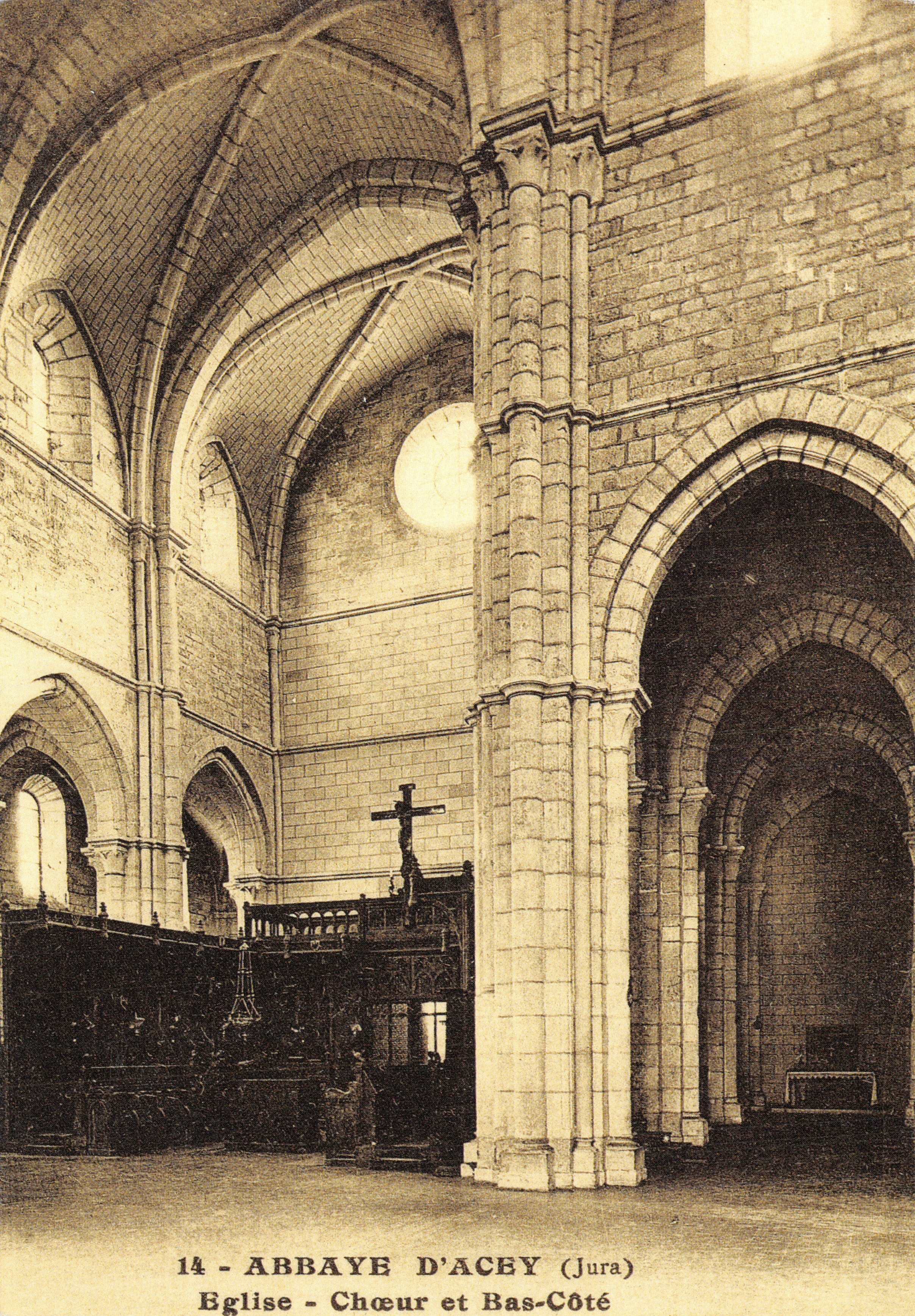 Abadía de Acéy (Jura) — Iglesia - Coro y Atrio — Editions As de Cœur