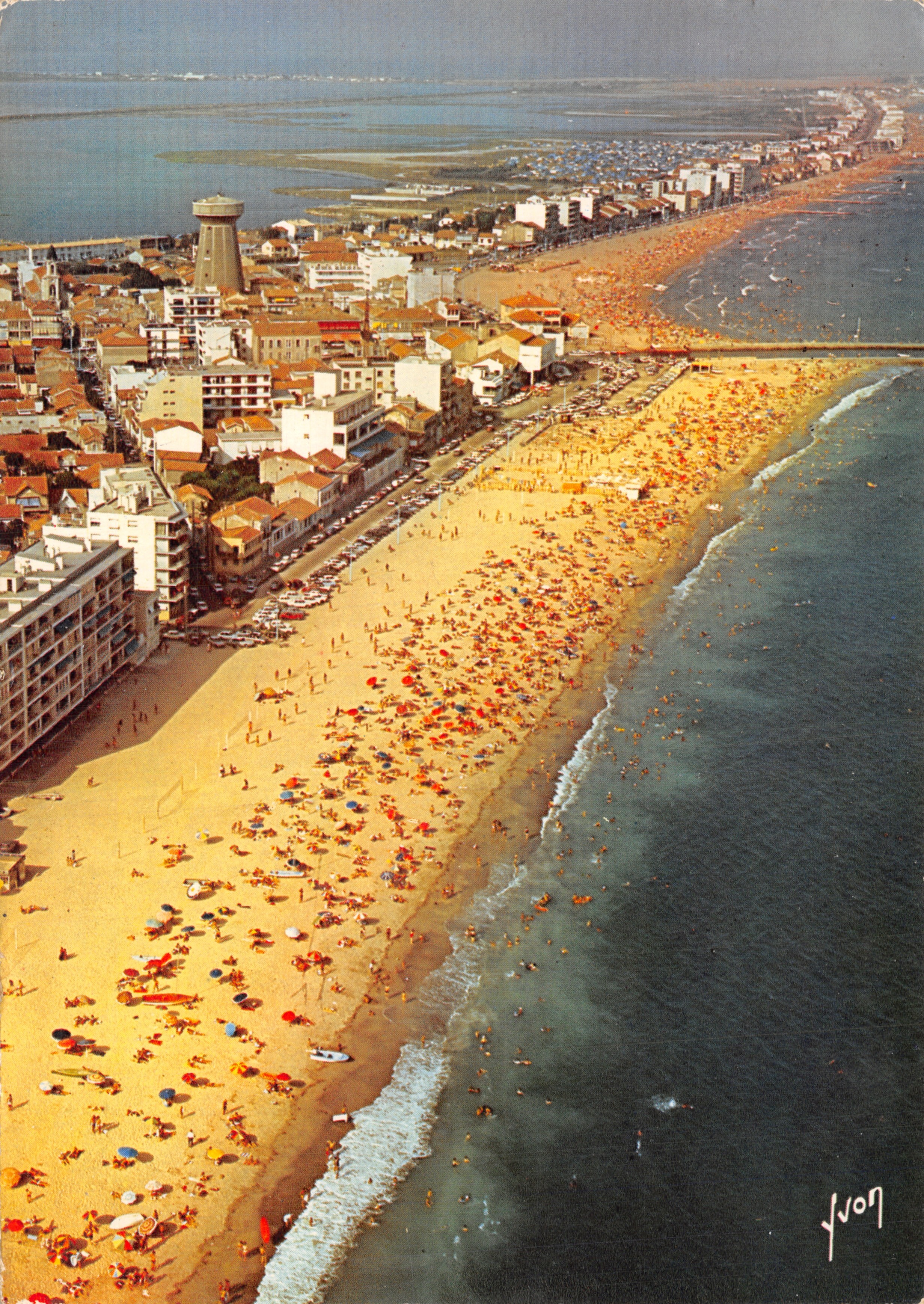 Palavas-les-Flots — vista aérea de la playa y el puerto — Yvon (editor)