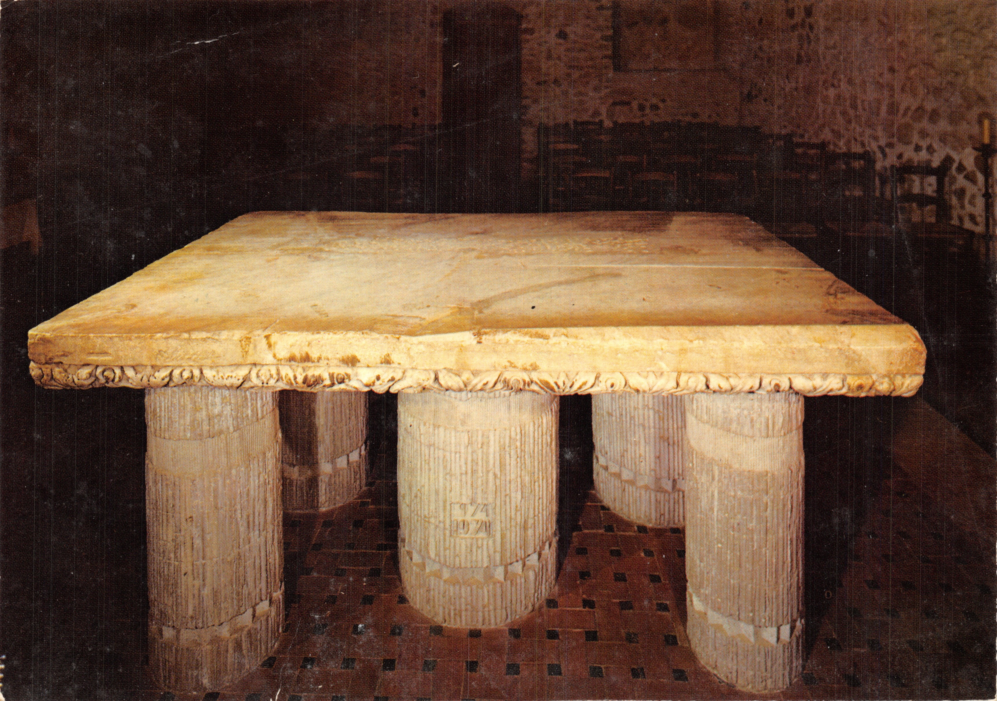 Table du Maître-Autel de 974 — éditeur EDITIONS DU CASTELET