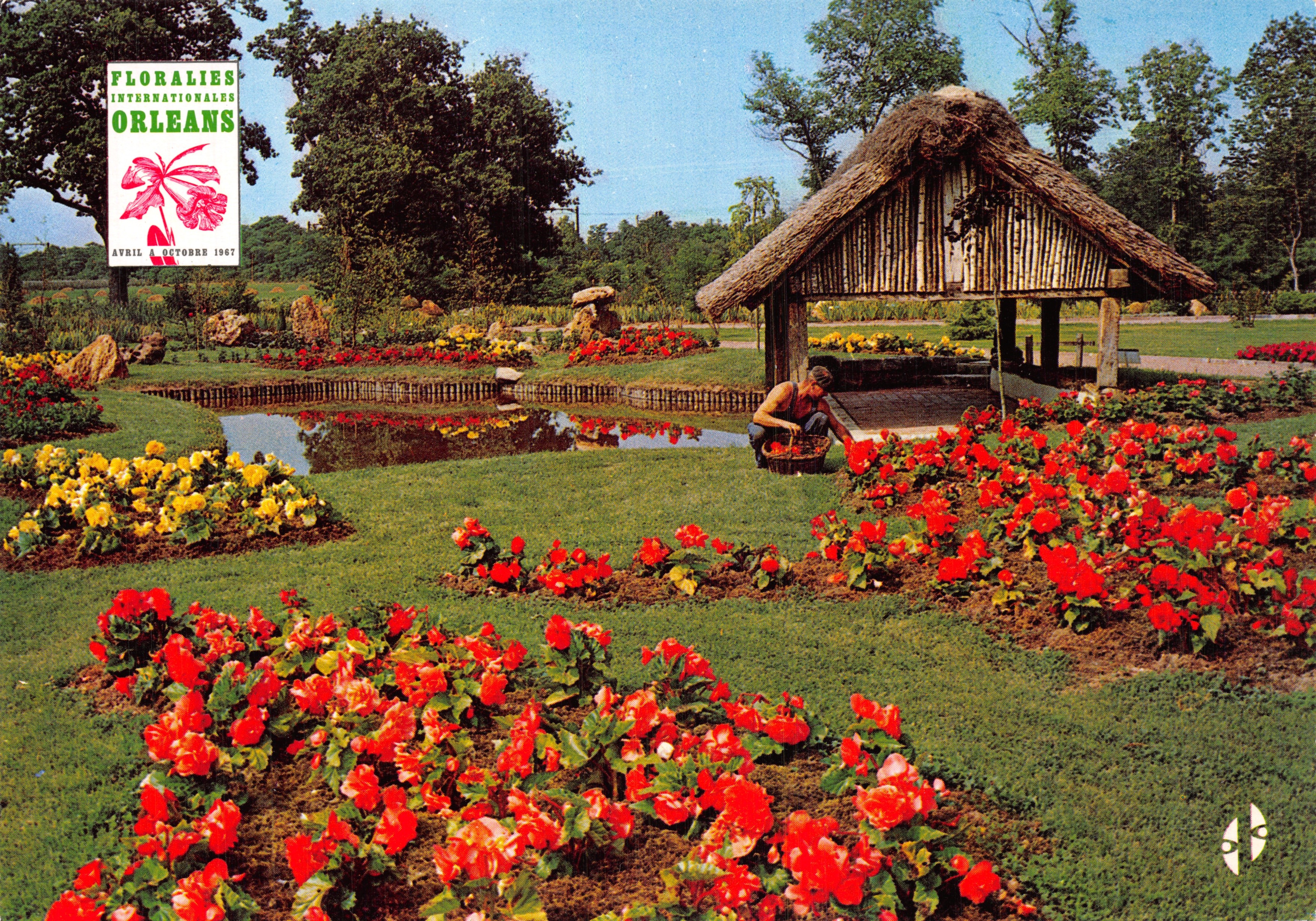 Parc Floral — kiosque en chaume au milieu de massifs de fleurs — Floralies Internationales Orléans, édition J. Boulas, n°6