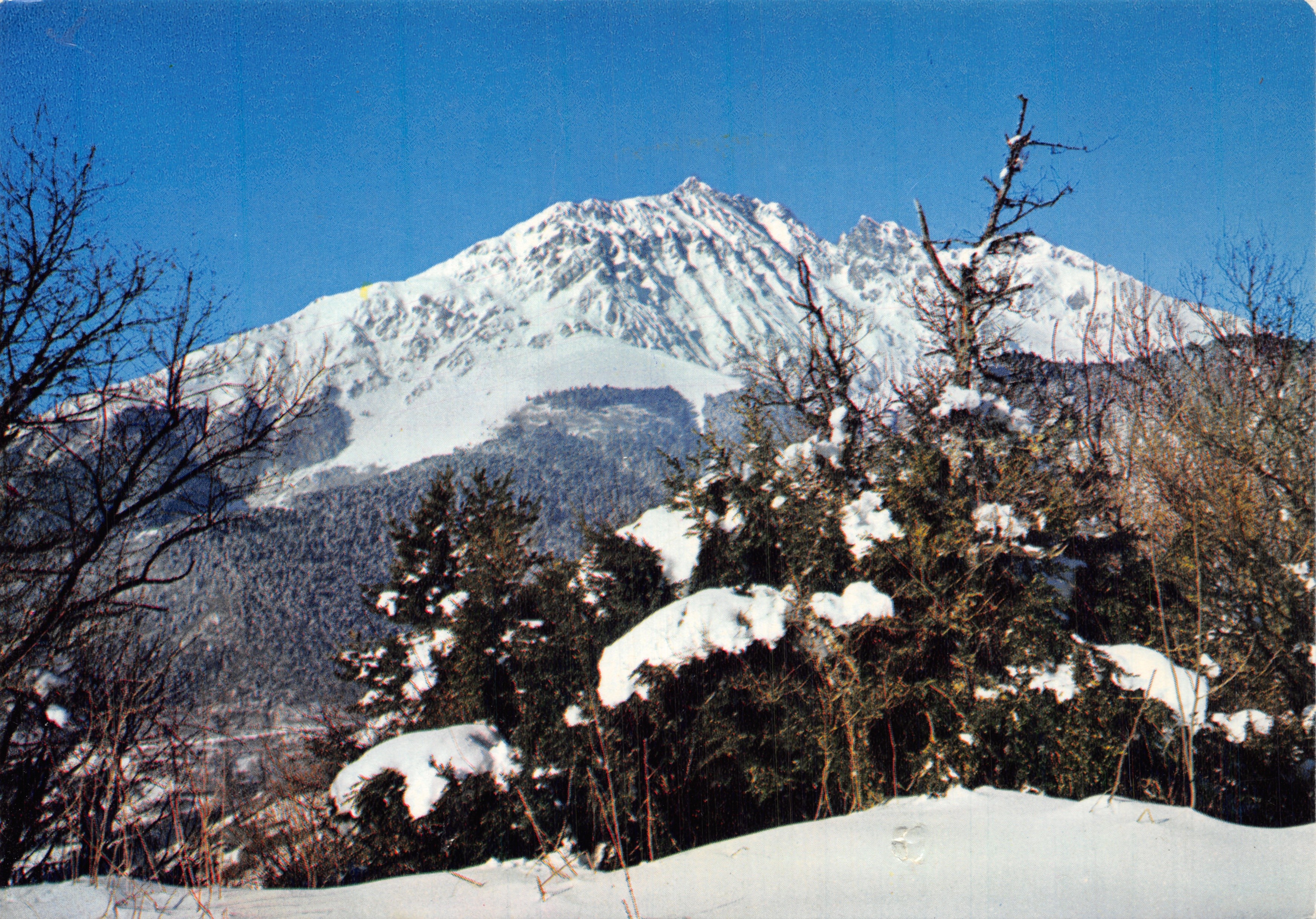 Le Massif de l'Arbizon — vue enneigée — AFUM-EDITIONS, Bordeaux