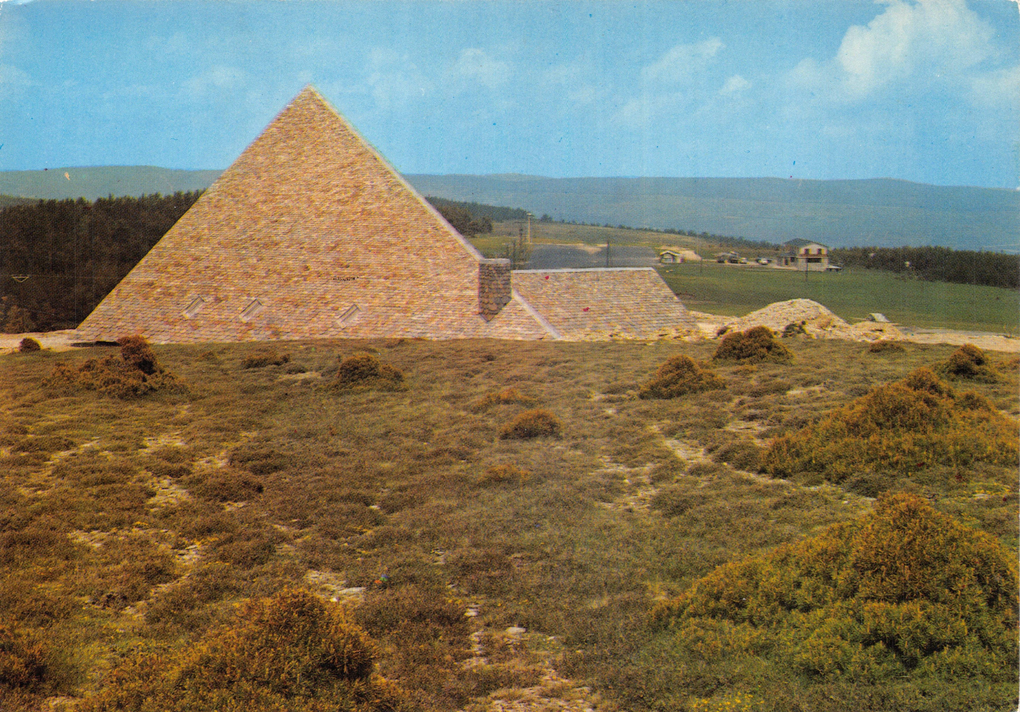 Piramide del Mont Lozère — editore Editions J. Cellard, n. Z. 93069