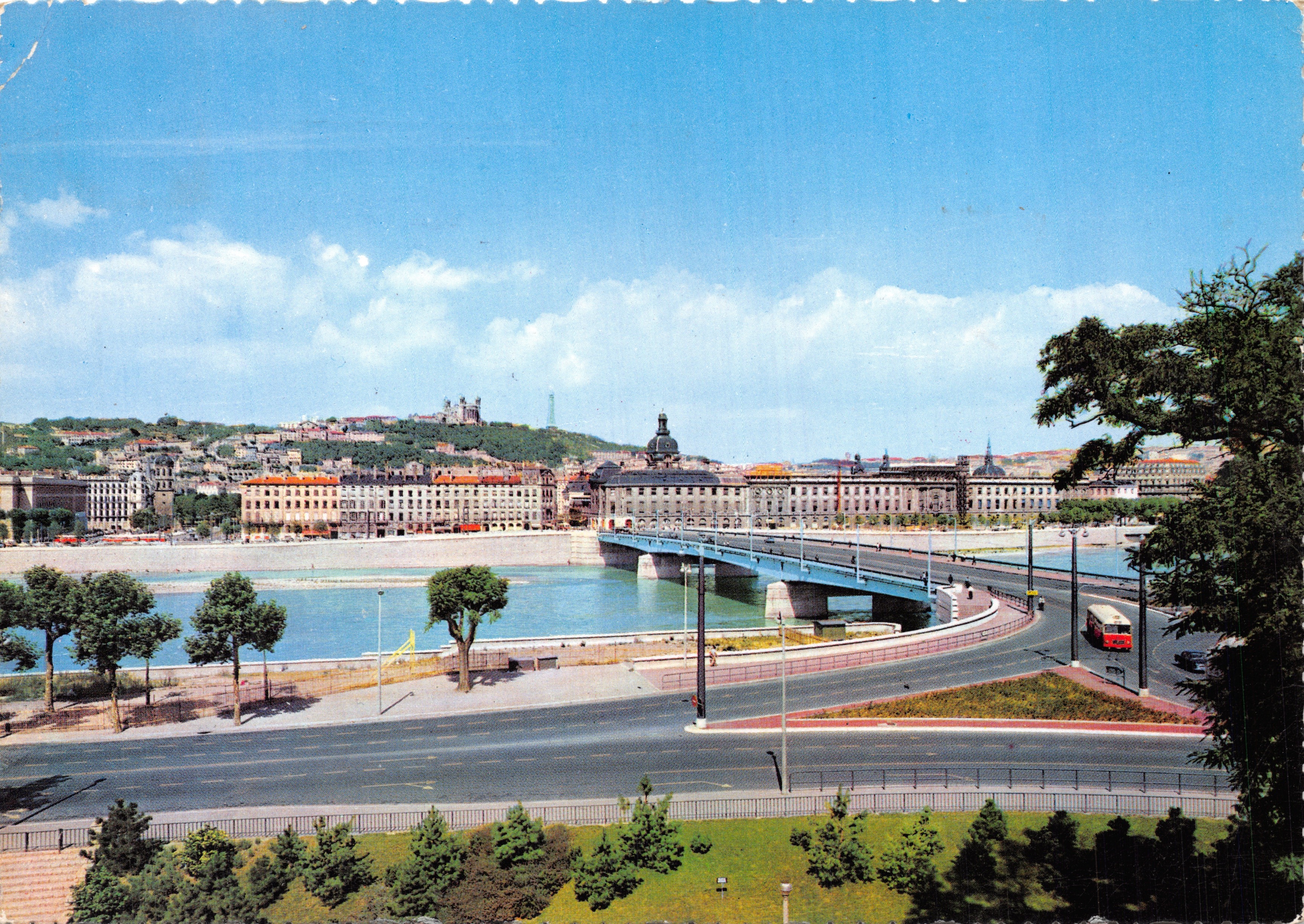 Lyon - Quais du Rhône — Puente Guillotière — editor: Techniques Modernes, n.º 2402