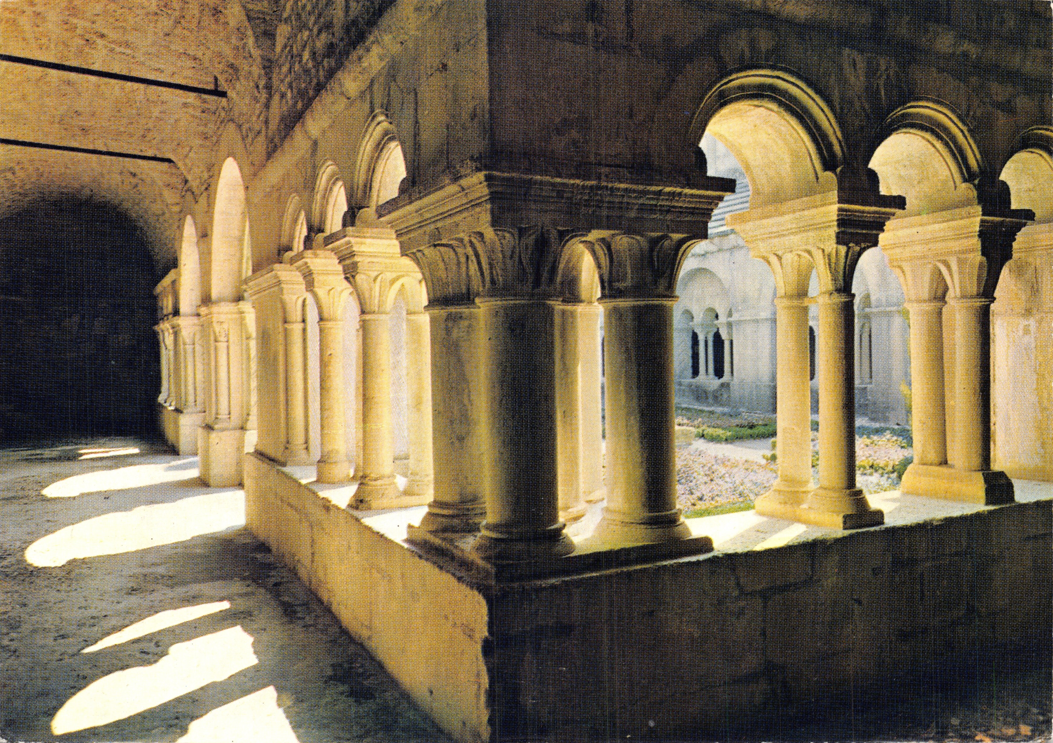 Il Cloister della Cattedrale — Pilastro con 5 colonne — Les Éditions du Comtat, n°1092