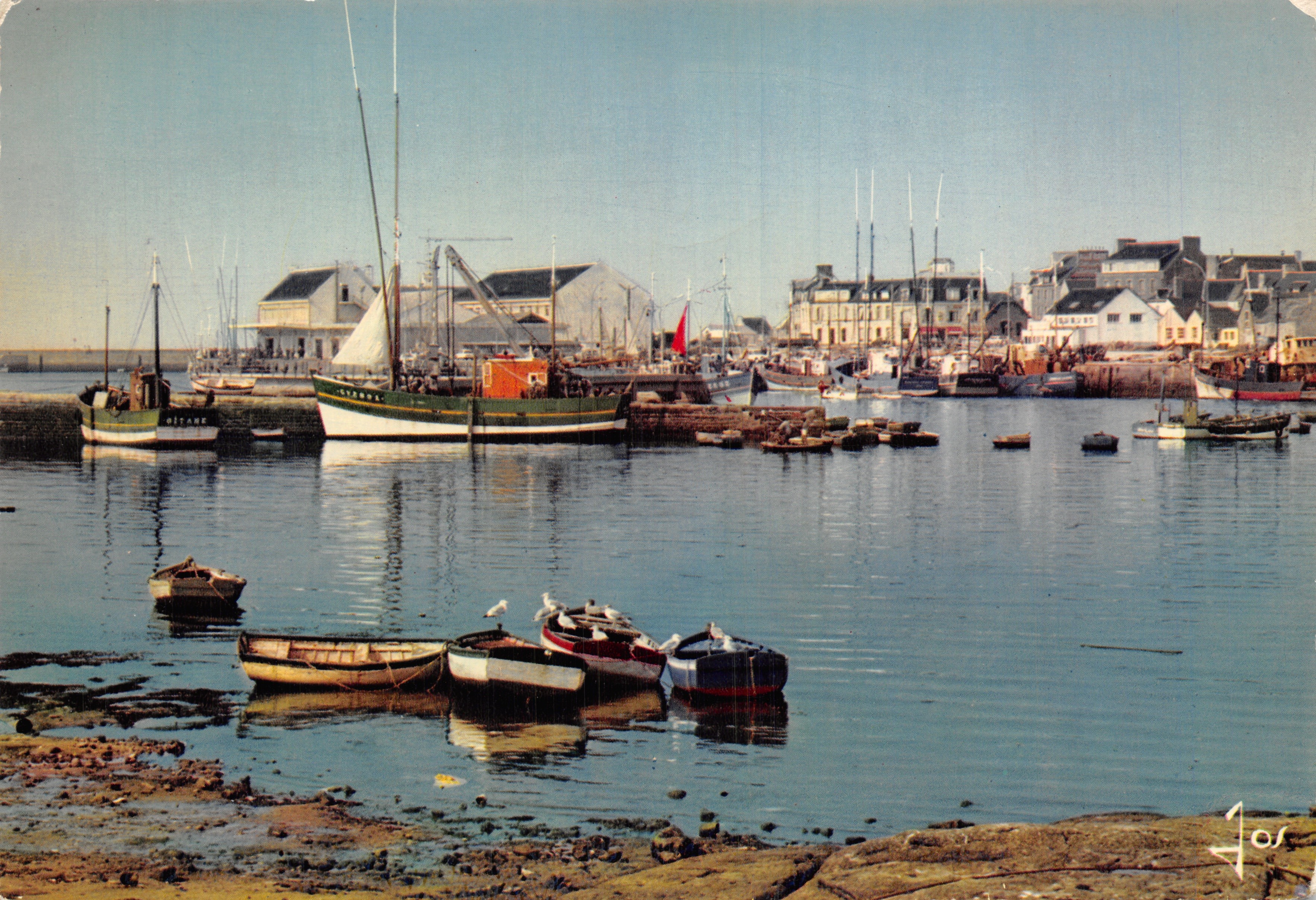Le Guilvinec (Finistère) — Fischerboote am Hafen — Éditions d'Art JOS