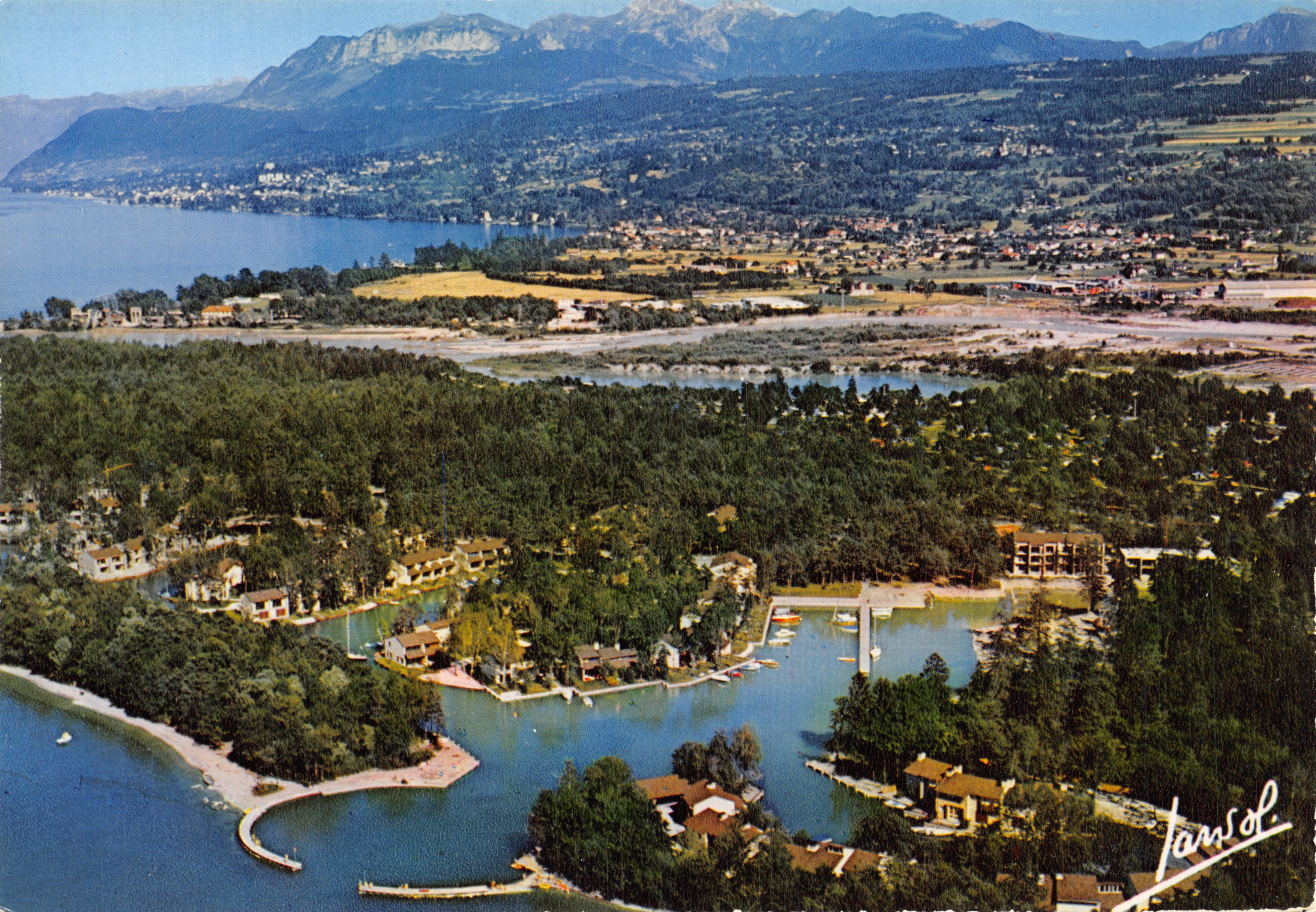 Vue aérienne des environs d'Évian-les-Bains — Amphion-les-Bains et Port-Ripaille — éditeur Jansol