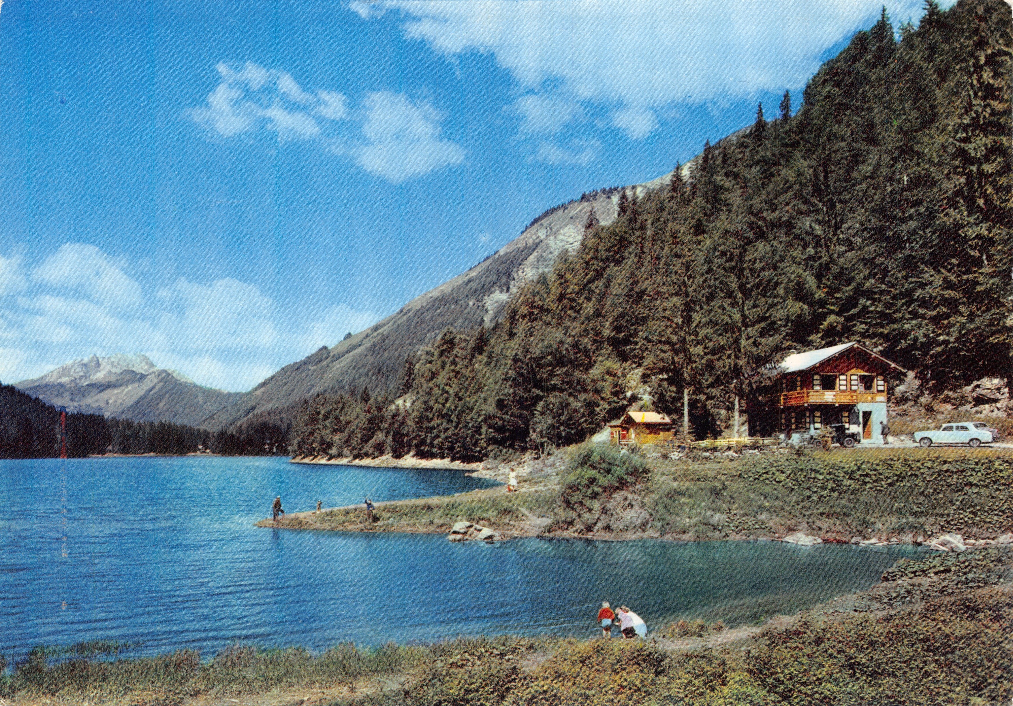 Lago de Montriond — vista del lago y la Roca del Infierno — Éditions Photographiques Jansol