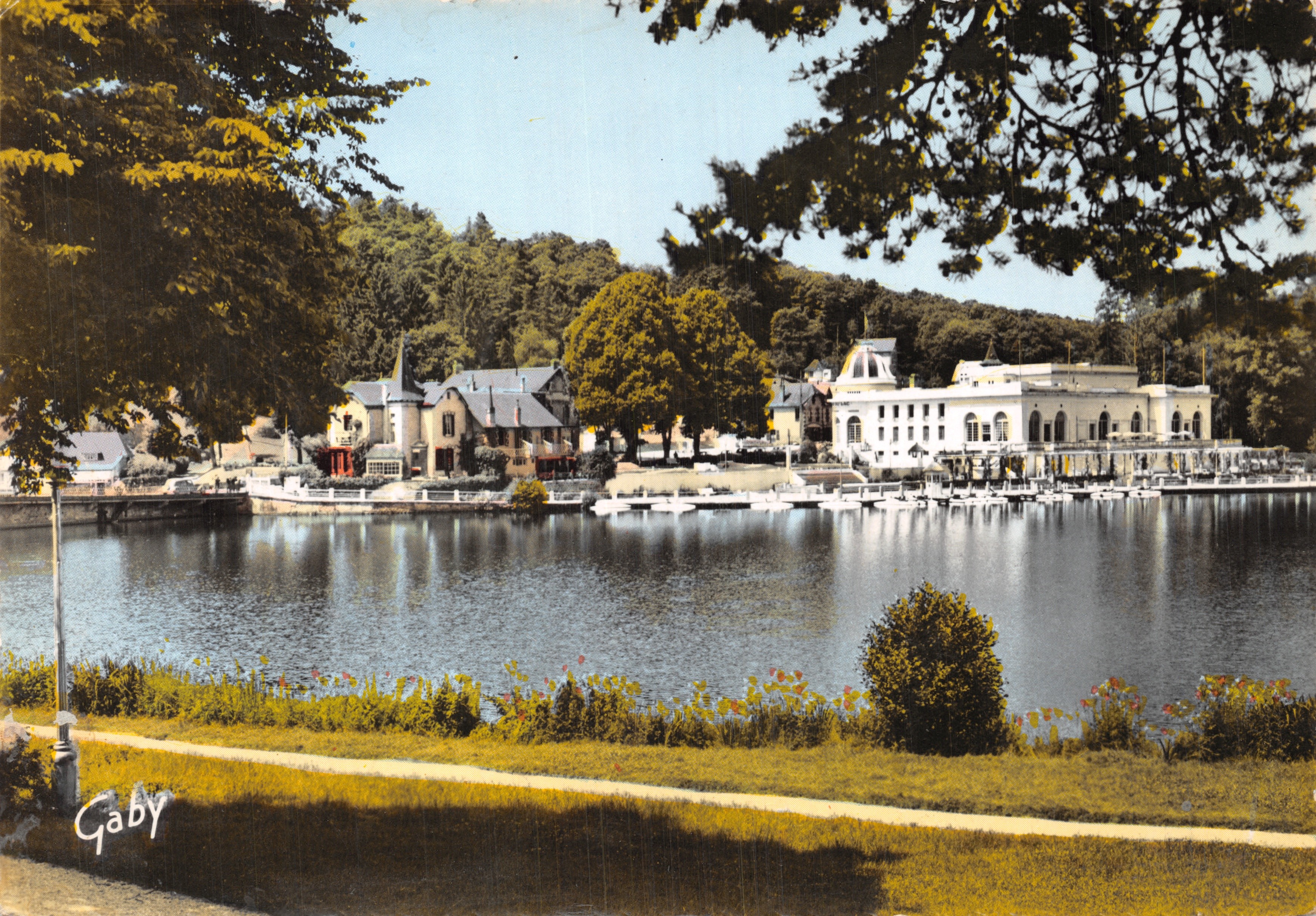 Bagnolles-de-l'Orne — Le Casino et le Lac — Éditions Gaby