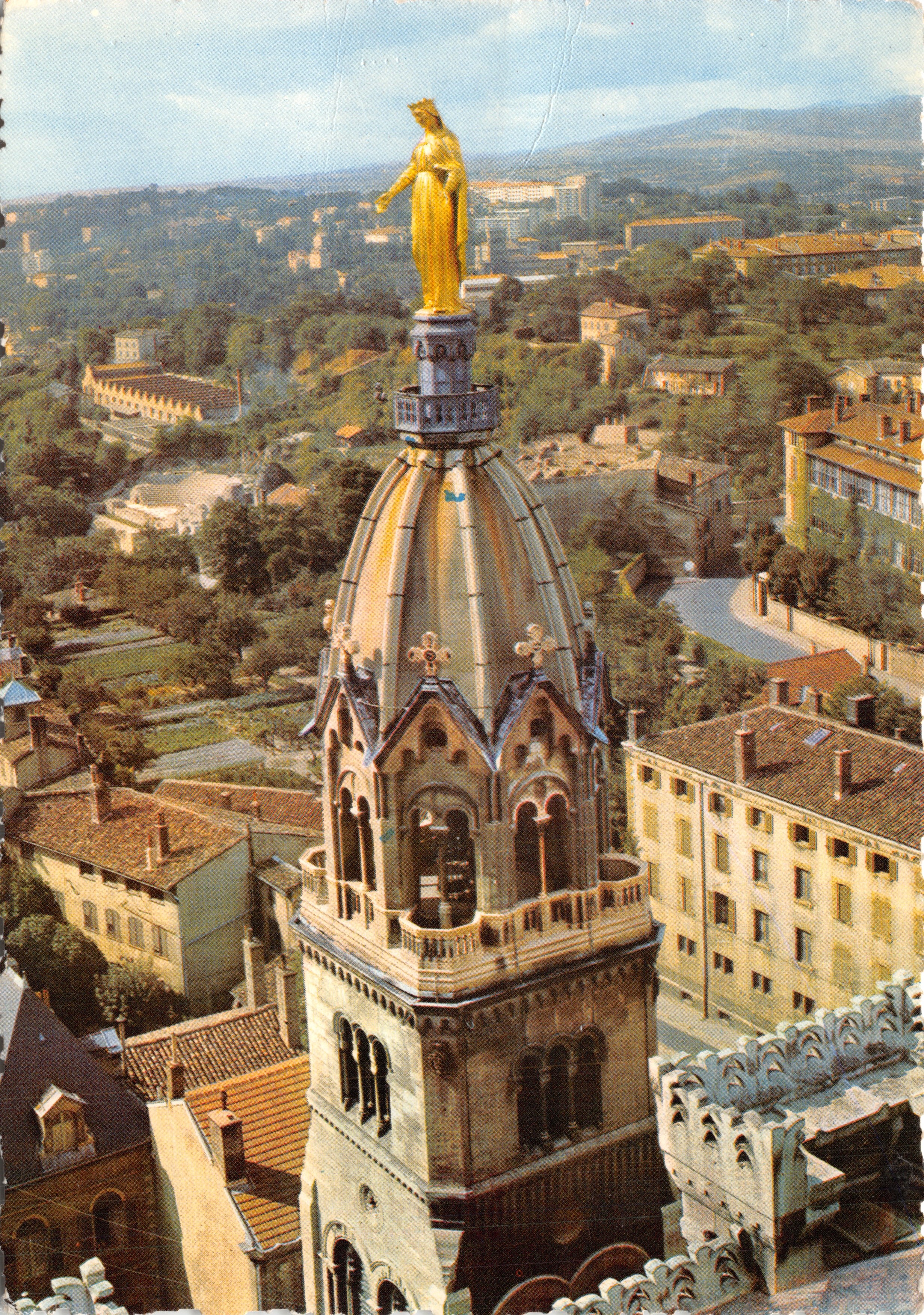 Lyon — Ancienne chapelle de Fourvière avec la Vierge dorée — Éditions J. Cellard