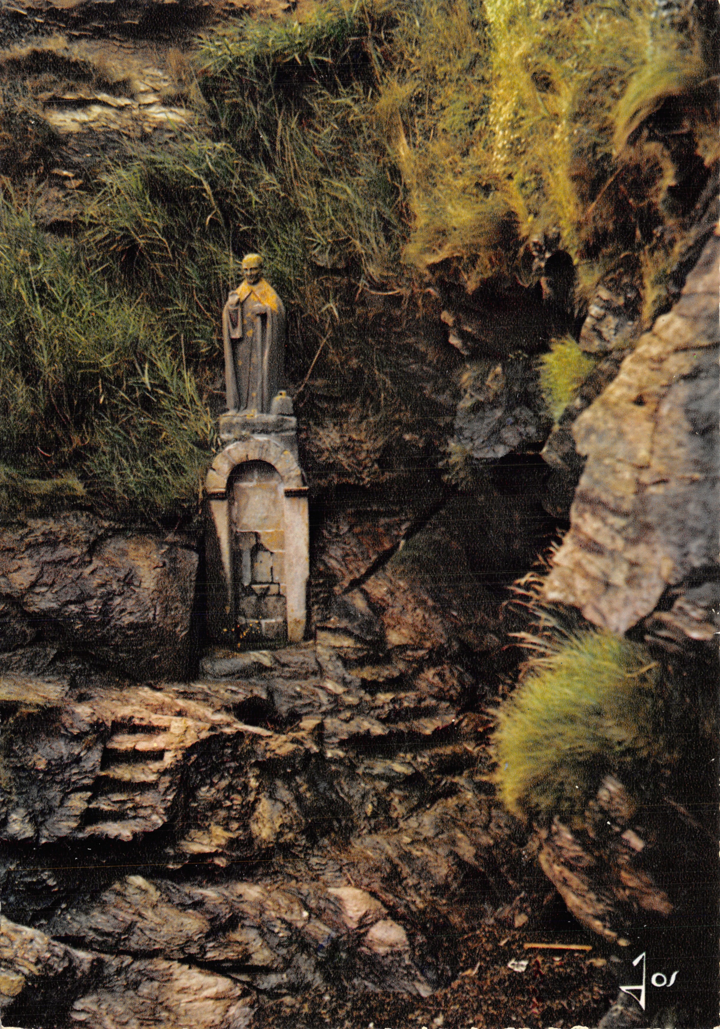 Saint-Gildas-de-Rhuys — estatua del santo Gildas en una cueva, cerca de una fuente — Éditions d'Art JOS